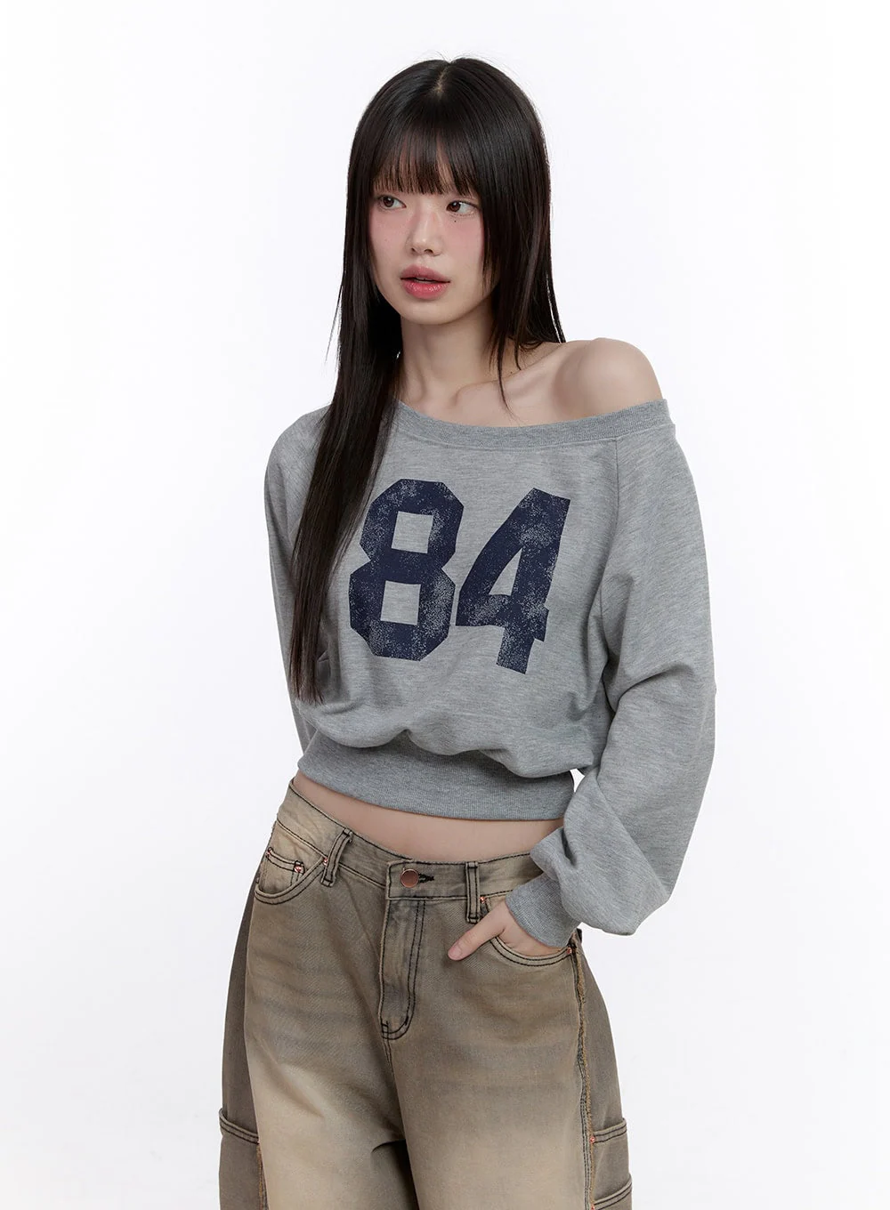84 Graphic One-Shoulder Cropped Sweatshirt CF512 - Image 9