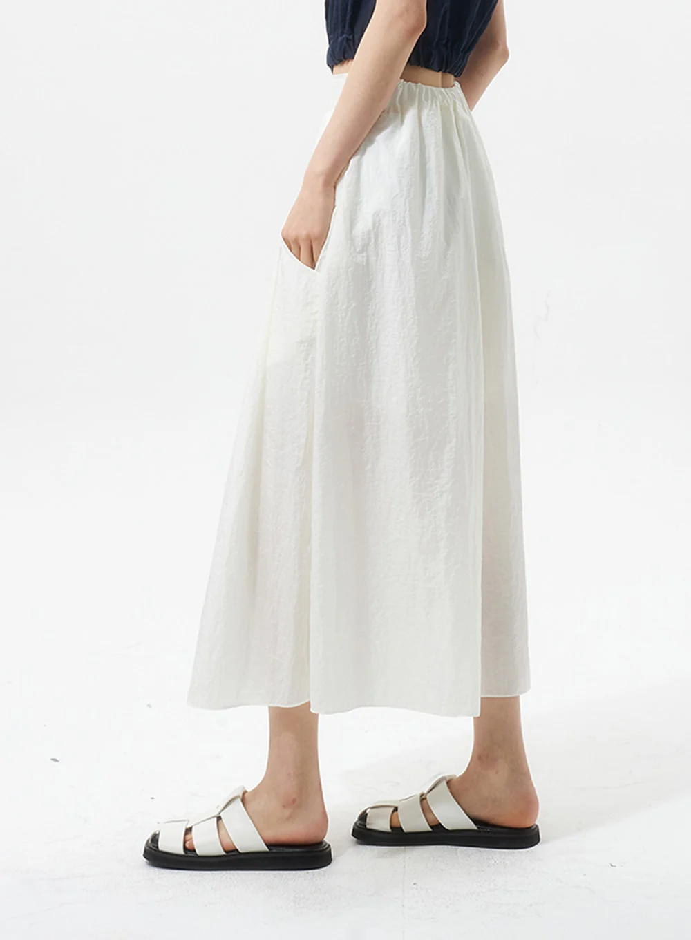 A-Line Nylon Maxi Skirt IU326 - Image 4