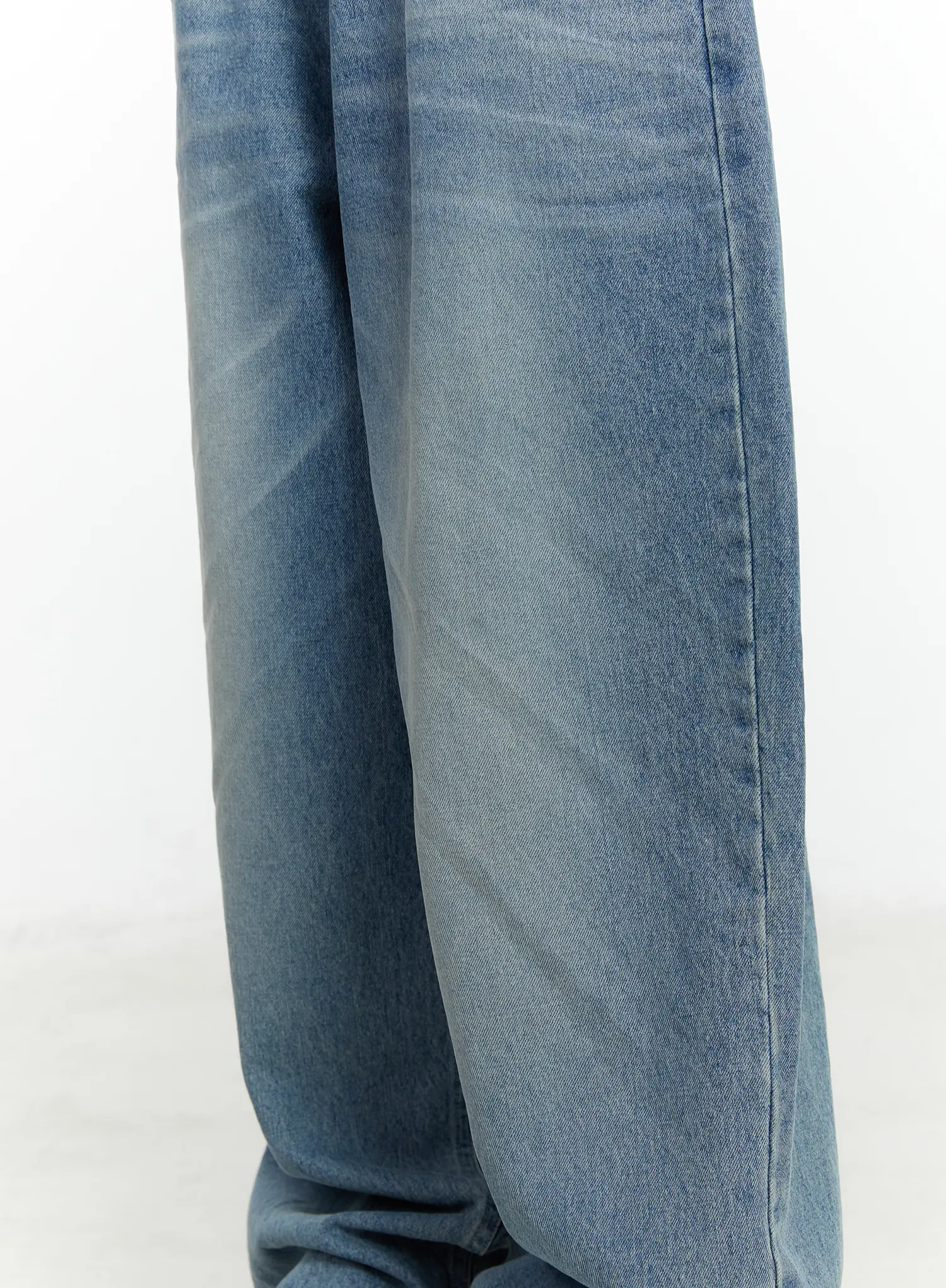 Alaiya Washed Baggy Jeans CF510 - Image 9