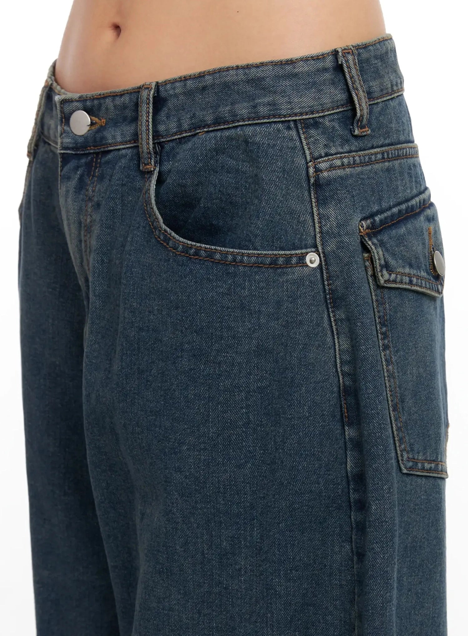 Aleena Mid-Wash Baggy Jeans IN528 - Image 4