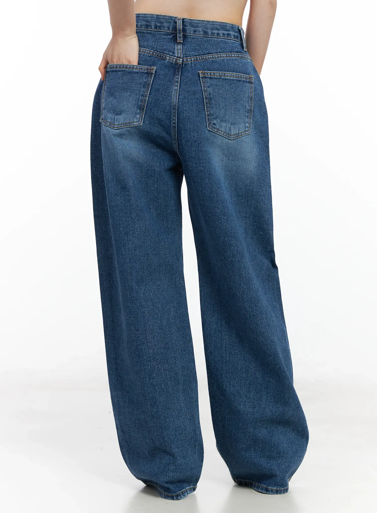 Anycia Wide-Fit Jeans IF524 - Image 5