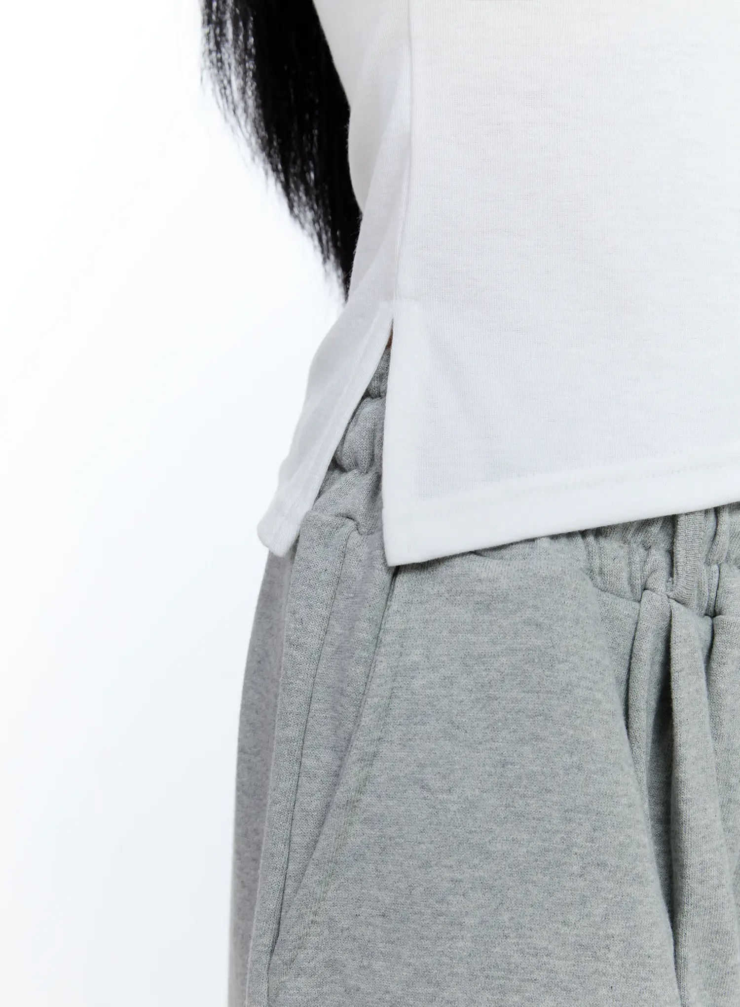 Asymmetric Off-Shoulder Tee CG501 - Image 4