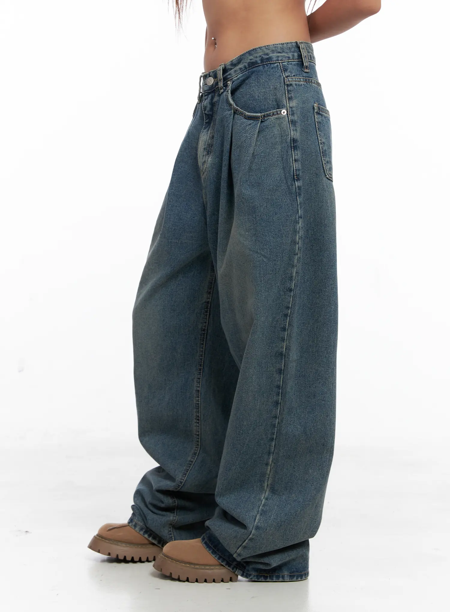 Aura Pleated Wide Jeans CS524 - Image 3
