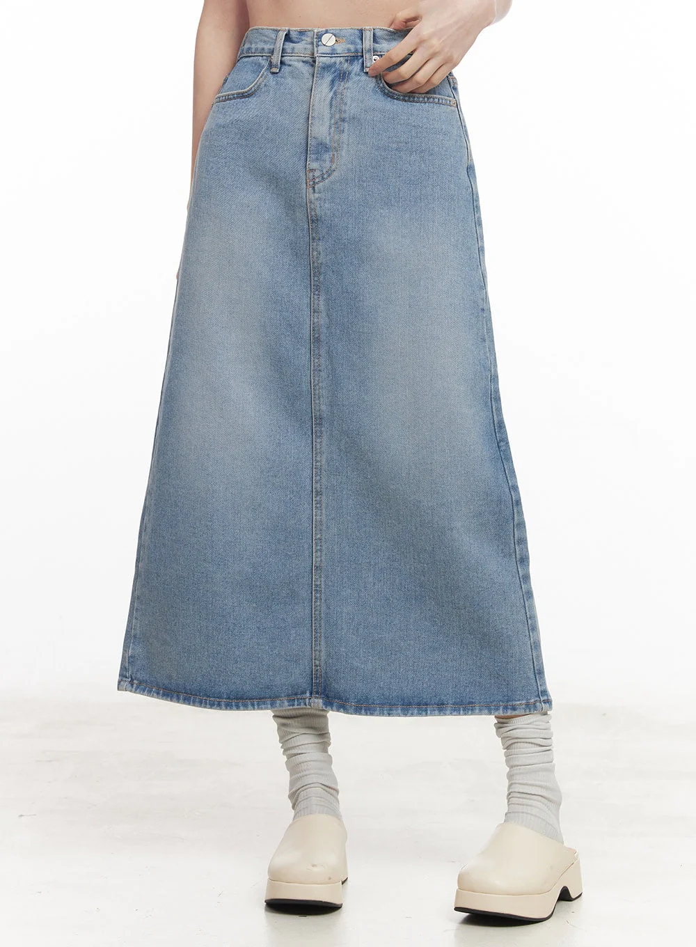 Back-Slit Stitched Denim Maxi Skirt CM511 - Image 11