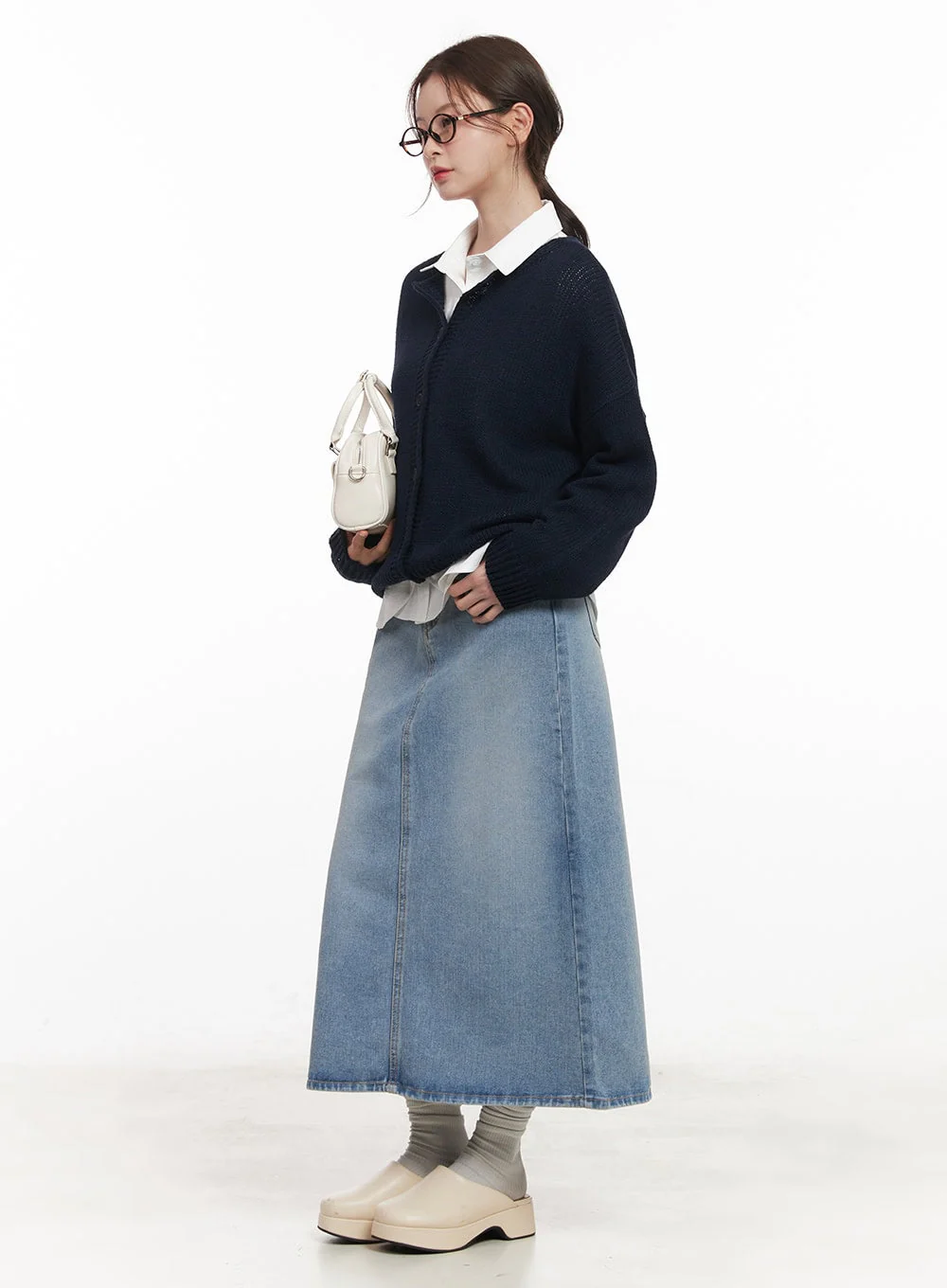 Back-Slit Stitched Denim Maxi Skirt CM511 - Image 9