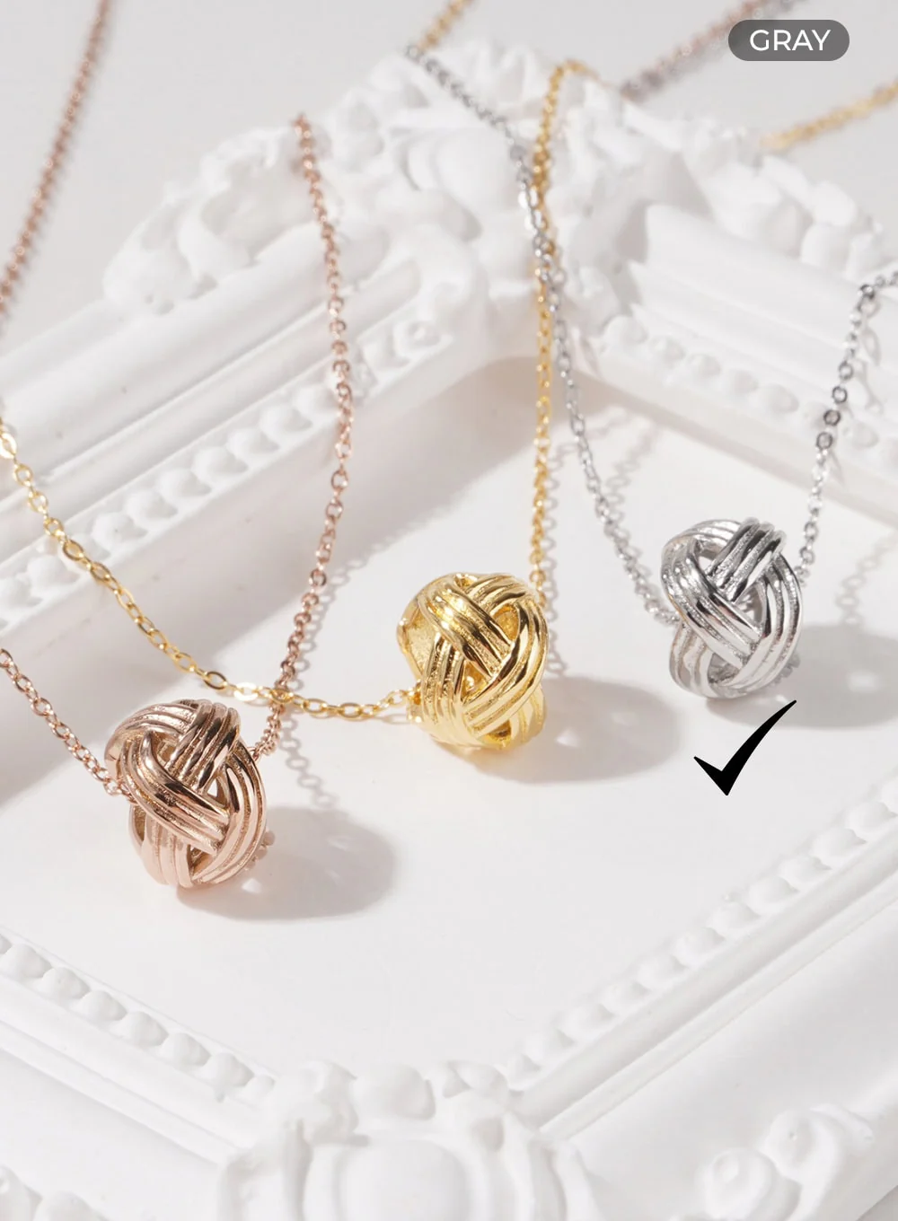 Ball of Yarn Necklace IL405 - Image 5