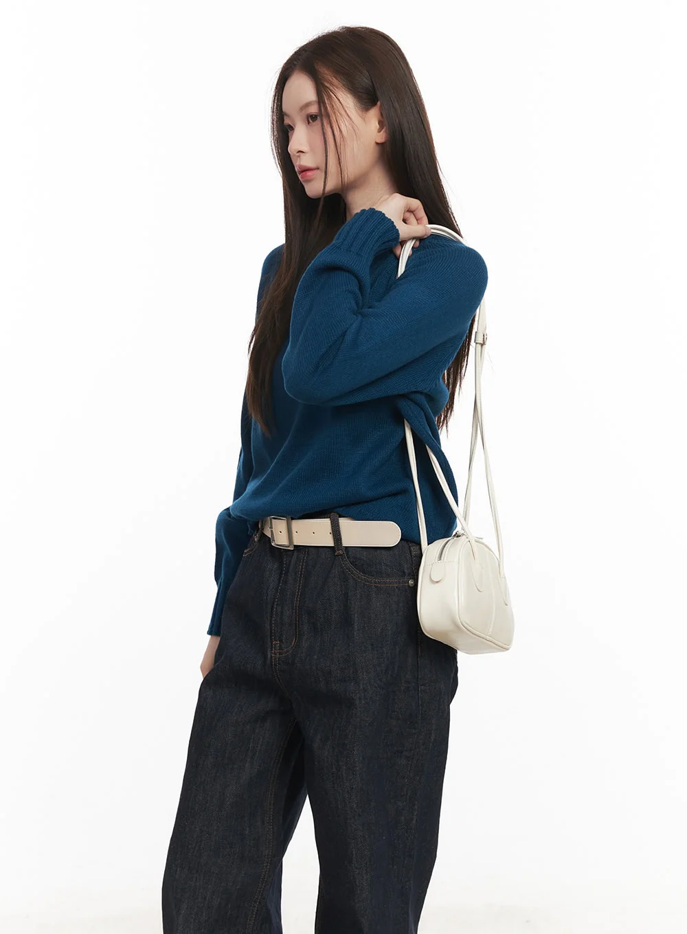 Basic Relaxed-Fit V-Neck Sweater CM512 - Image 8