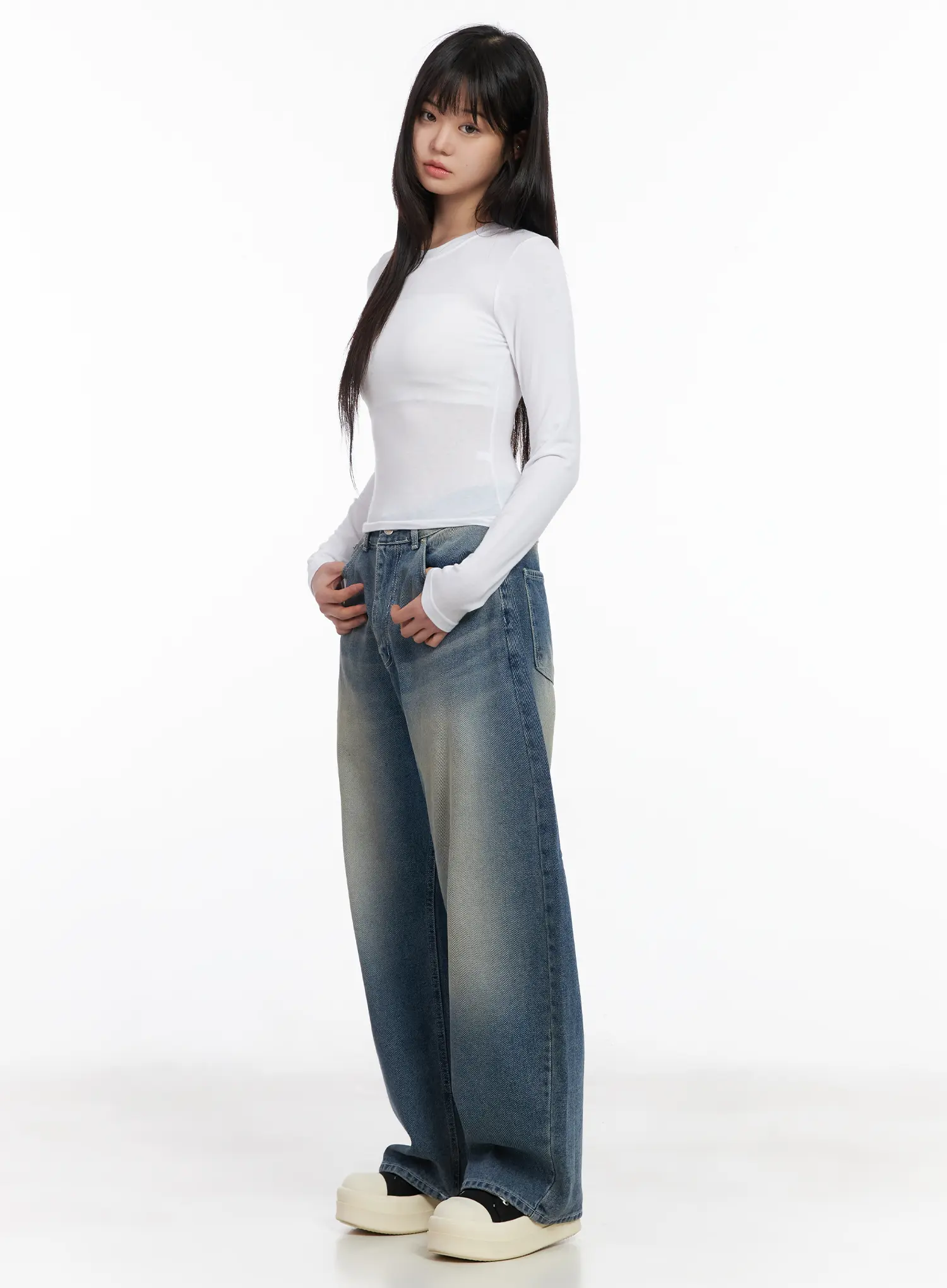 Basic Round Neck Crop Long Sleeve Tee CM512 - Image 4