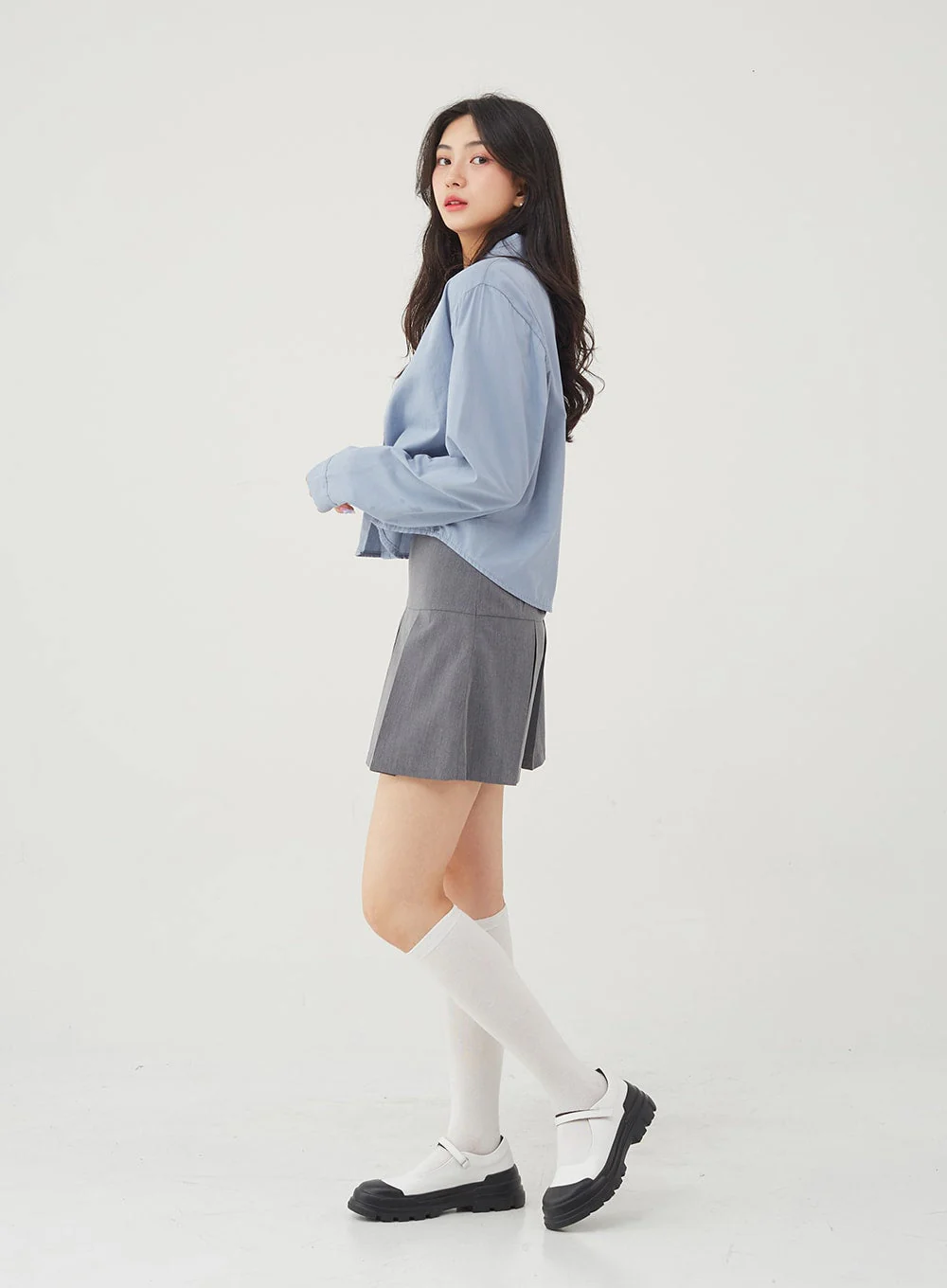 Basic Tone Down Color Crop Shirt BG23 - Image 3