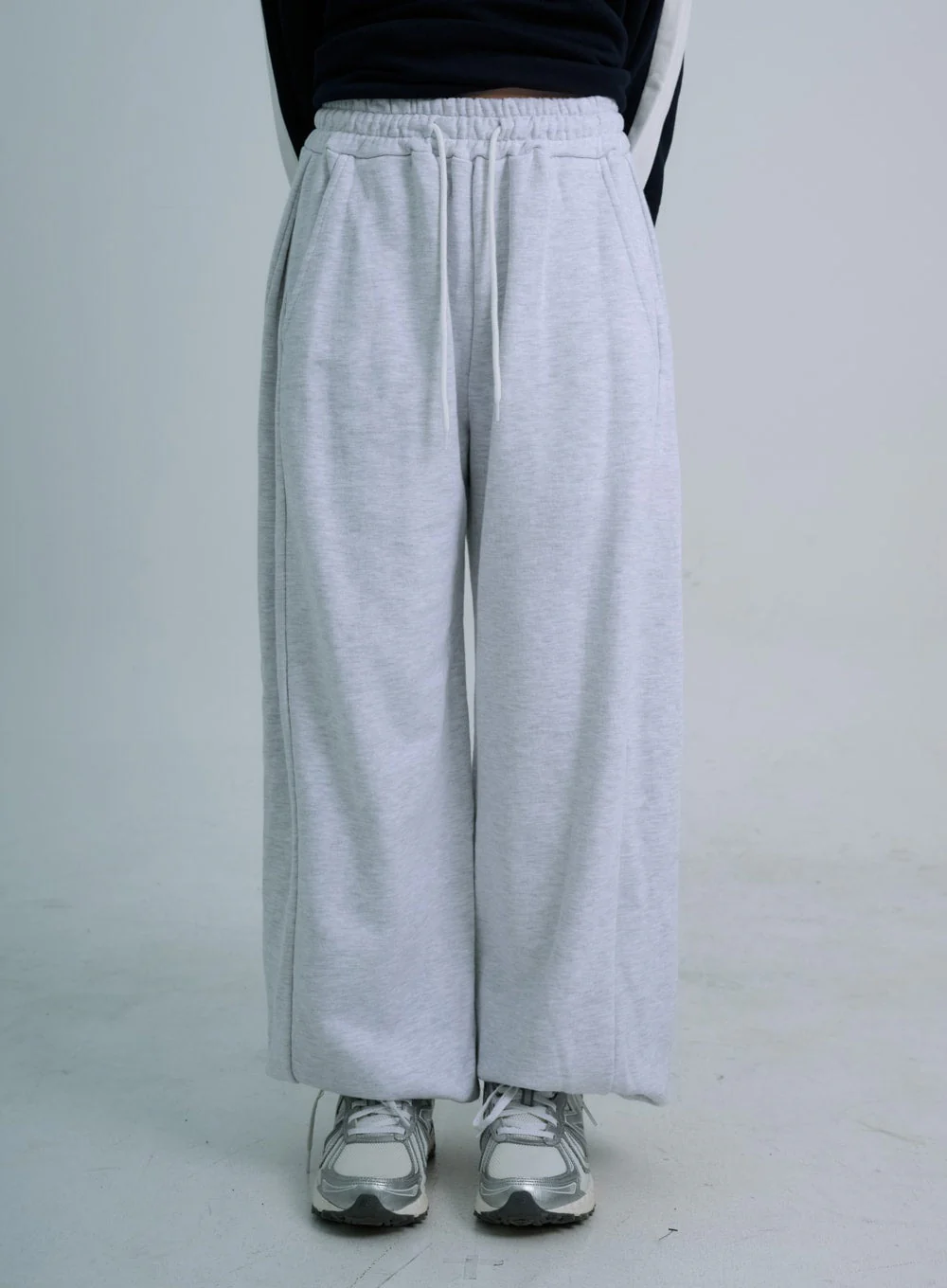 Basic Wide Training Pants CO21 - Image 9