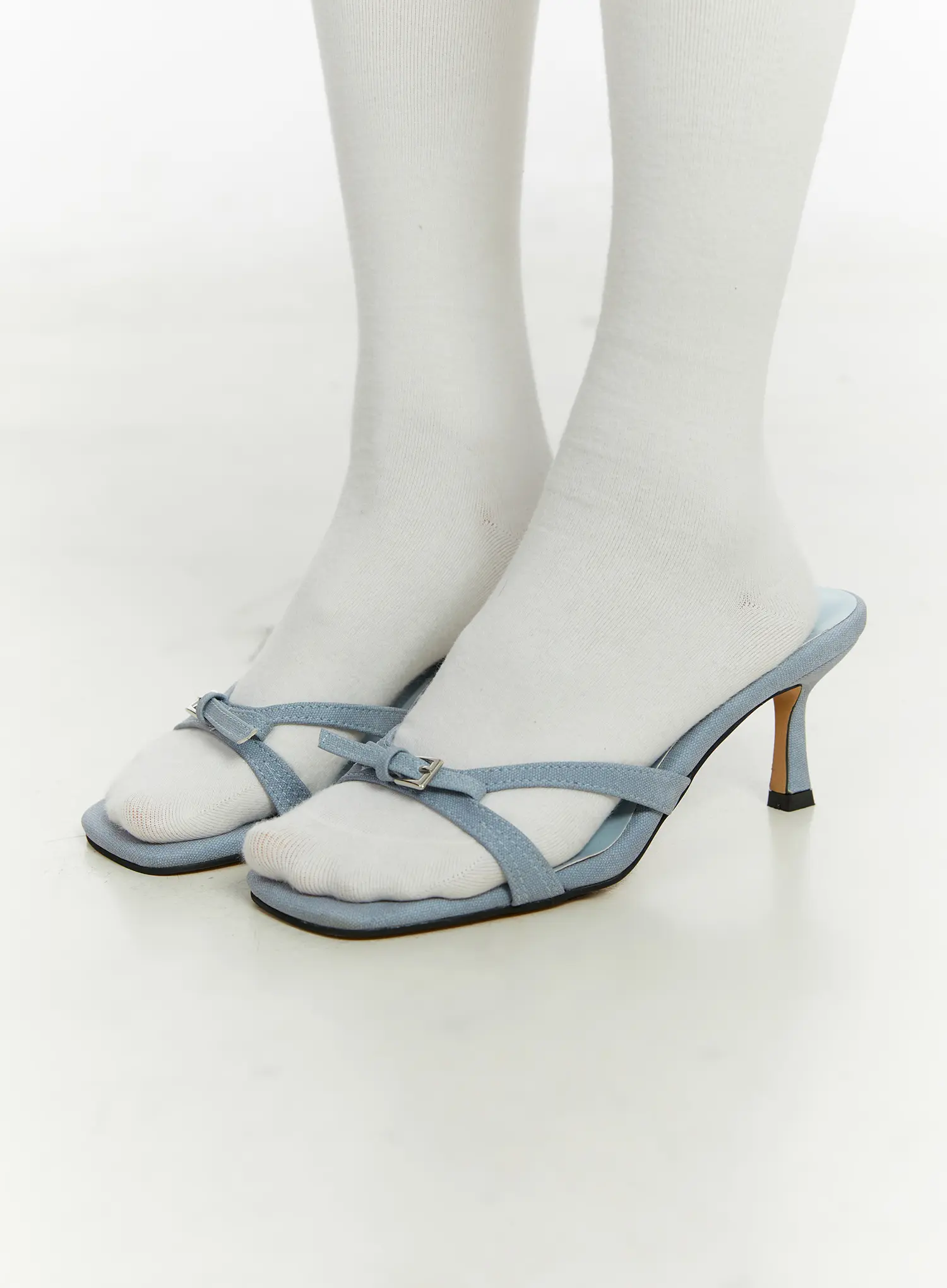 Belted Square Toe Heels CF510 - Image 4