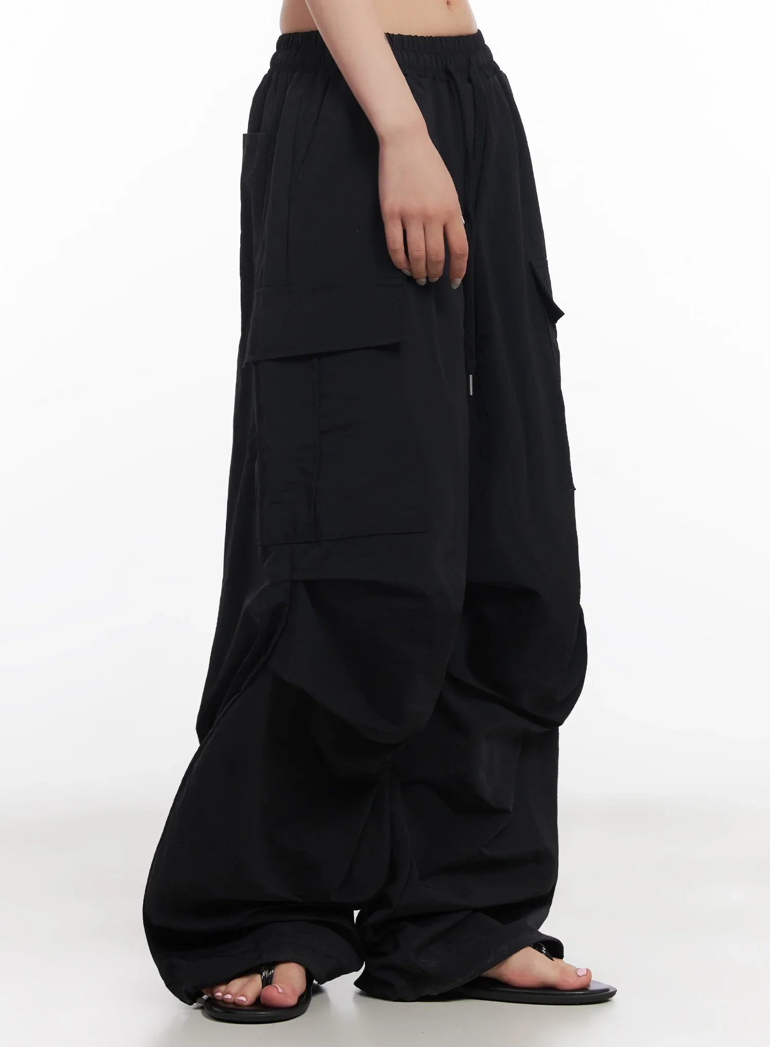 Black Utility Wide-Fit Cargo Pants IC503