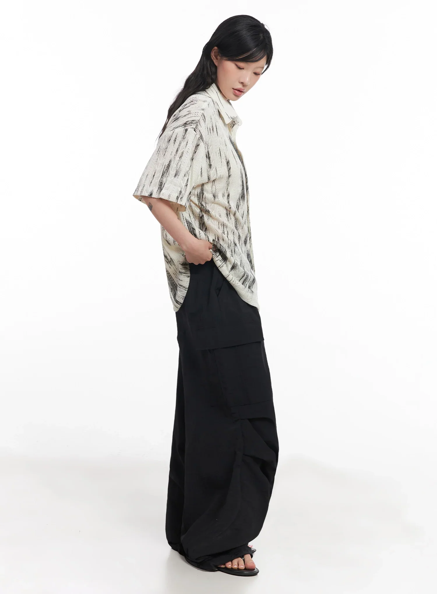 Black Utility Wide-Fit Cargo Pants IC503 - Image 12