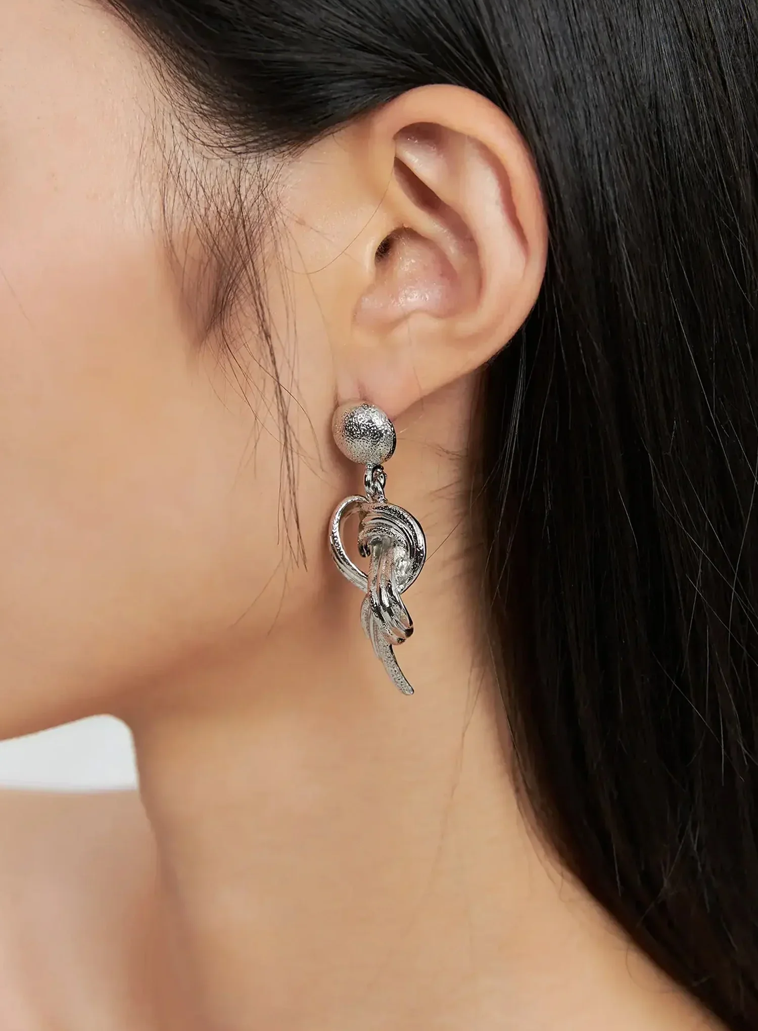 Bold Knot Earrings IS515 - Image 5