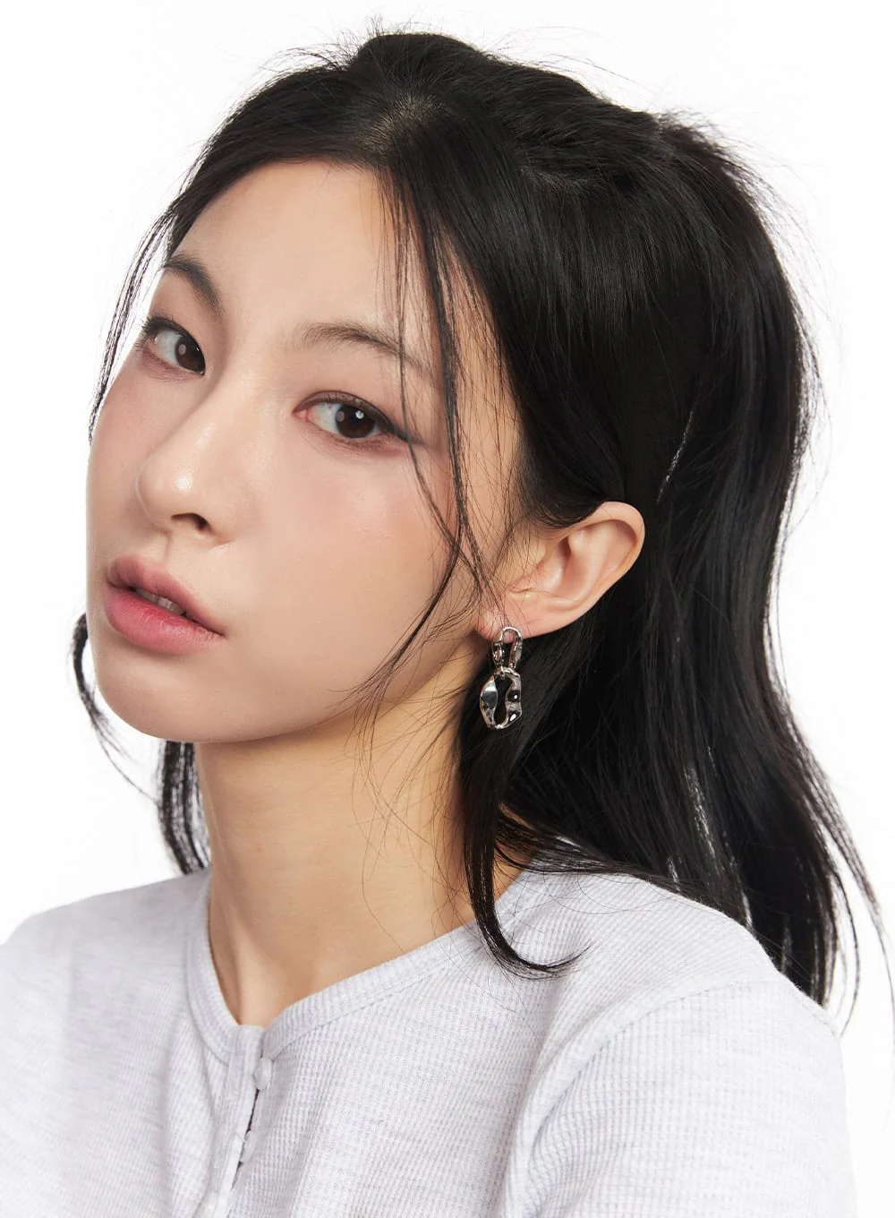 Bold Link Earrings CA516 - Image 2