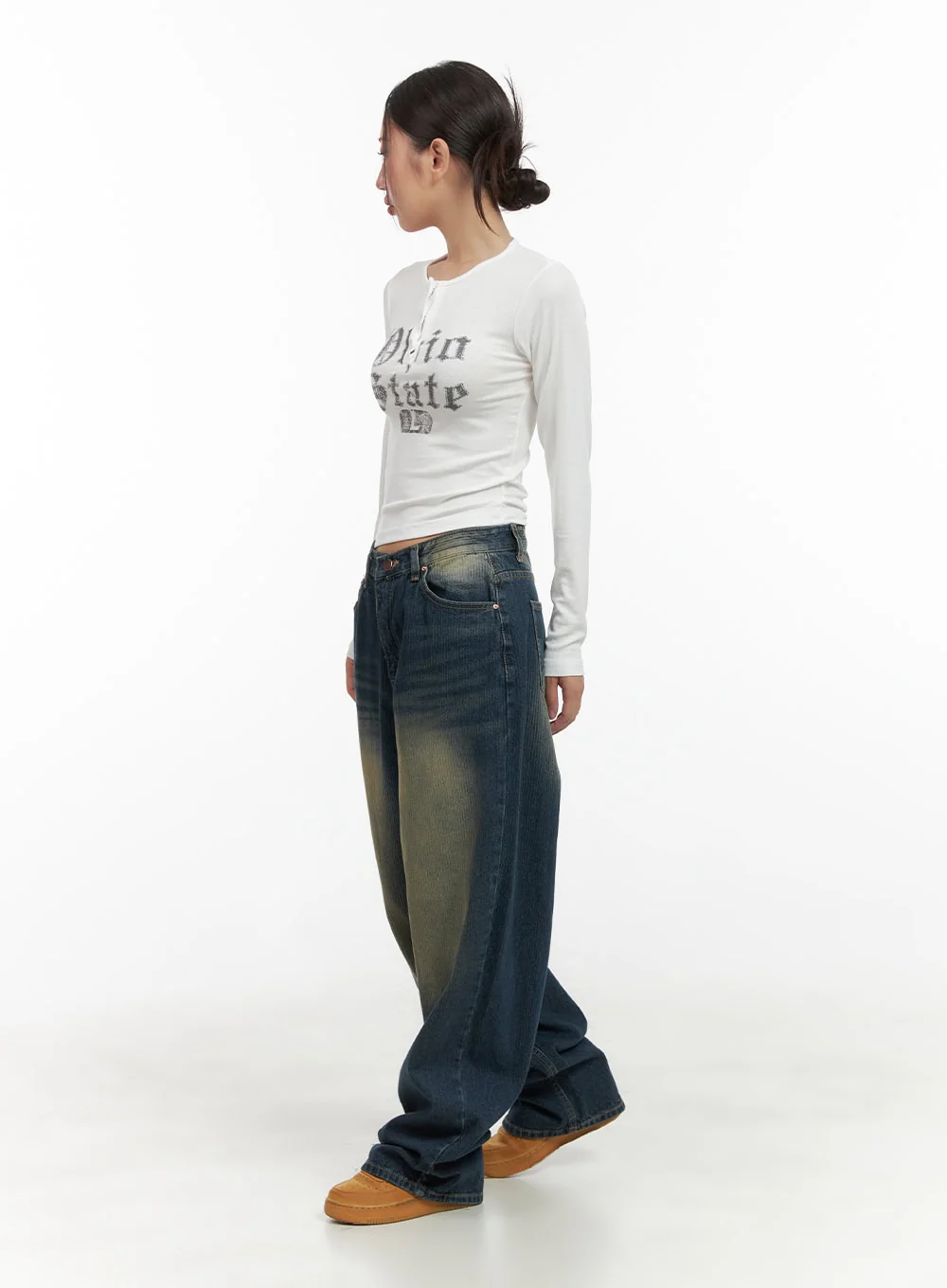 Buttoned Graphic Long Sleeve CG423 - Image 5