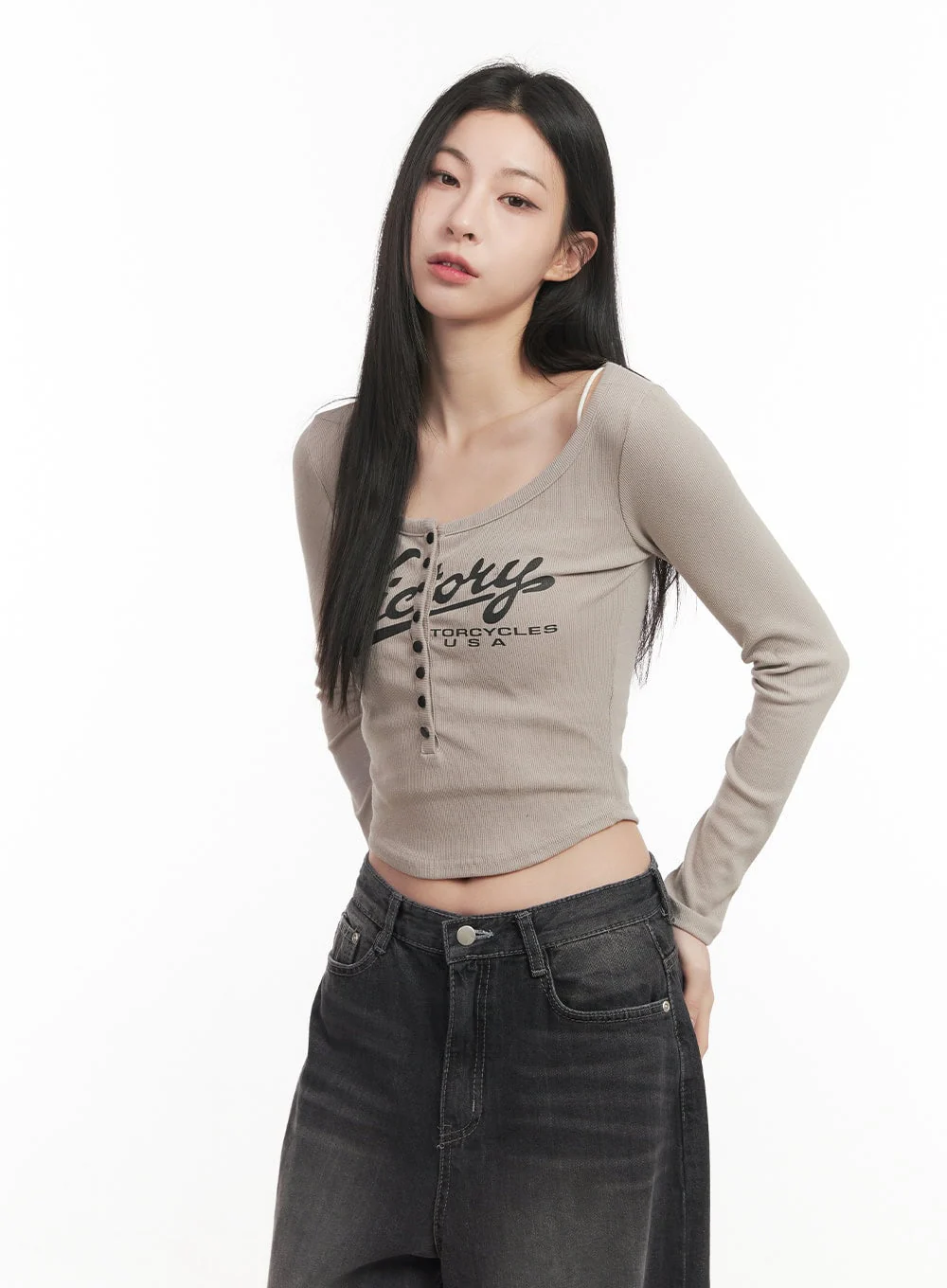 Buttoned Slim-Fit Crop Top CF514 - Image 9