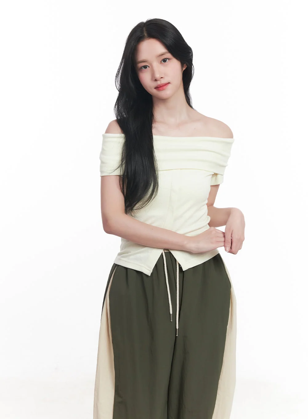 Buttoned Slit Off-Shoulder Crop Top CY526 - Image 2