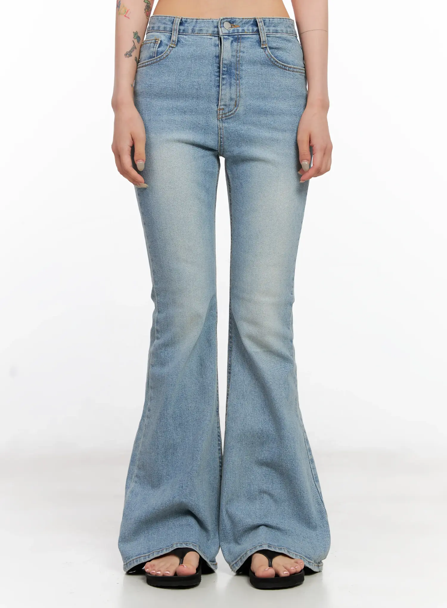 Byeol Washed Flare Denim Jeans CL525
