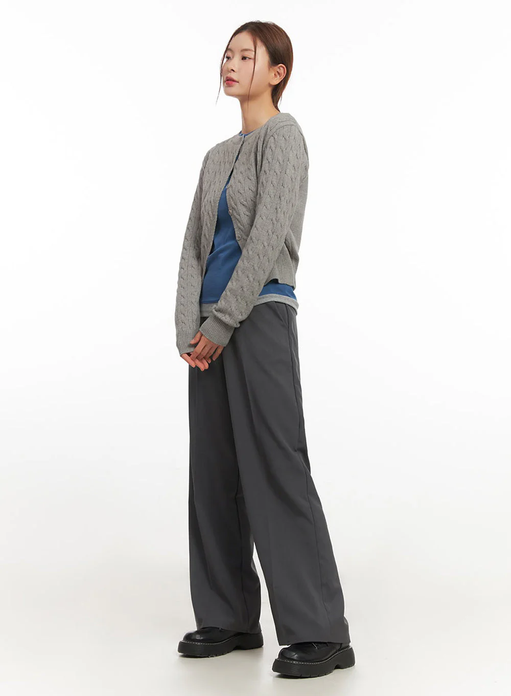 Cable-Knit Buttoned Cardigan IM524 - Image 12