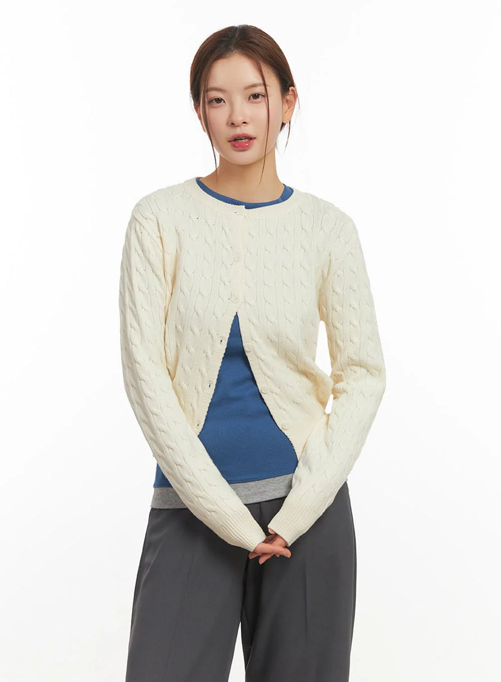 Cable-Knit Buttoned Cardigan IM524 - Image 15