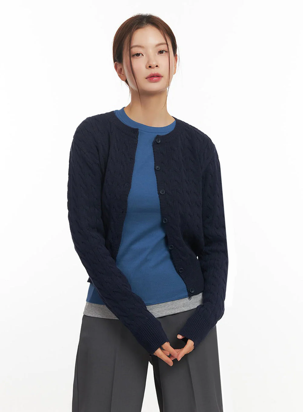 Cable-Knit Buttoned Cardigan IM524 - Image 19
