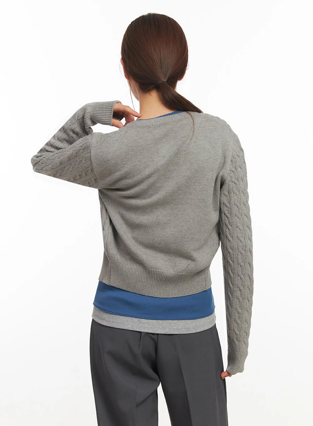 Cable-Knit Buttoned Cardigan IM524 - Image 8