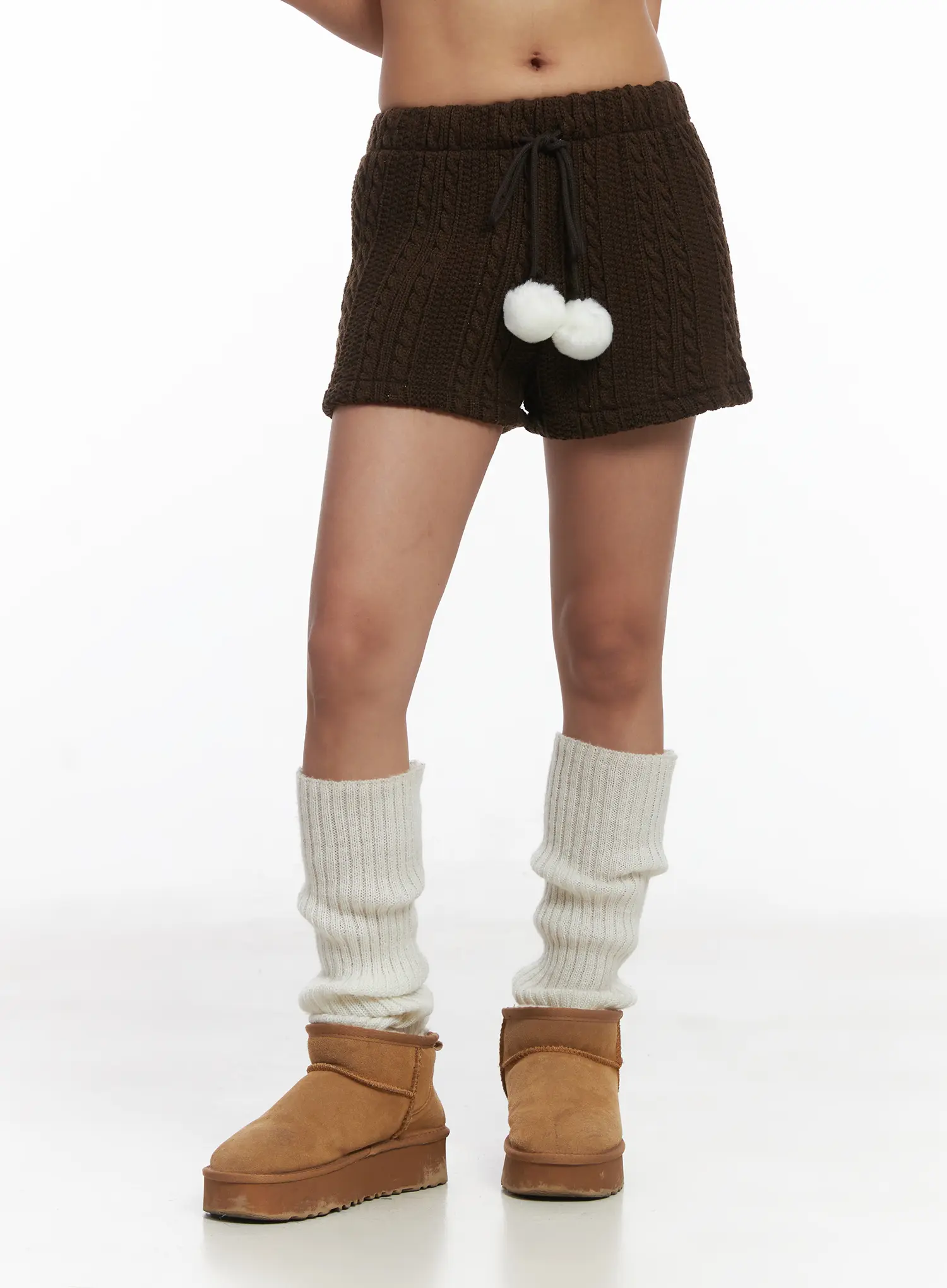 Cable Knit Pom-Pom Shorts CJ512 - Image 2