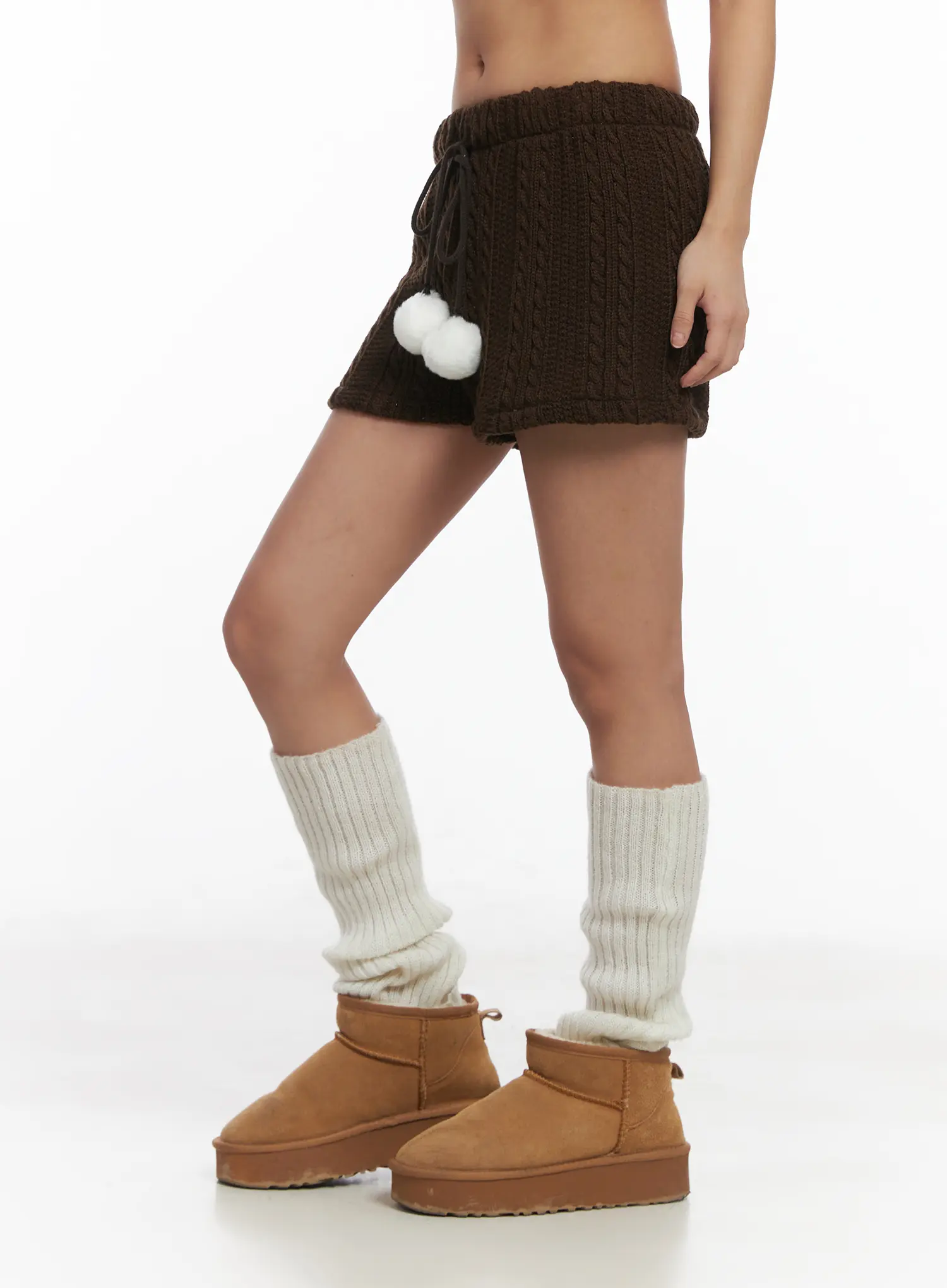 Cable Knit Pom-Pom Shorts CJ512 - Image 6