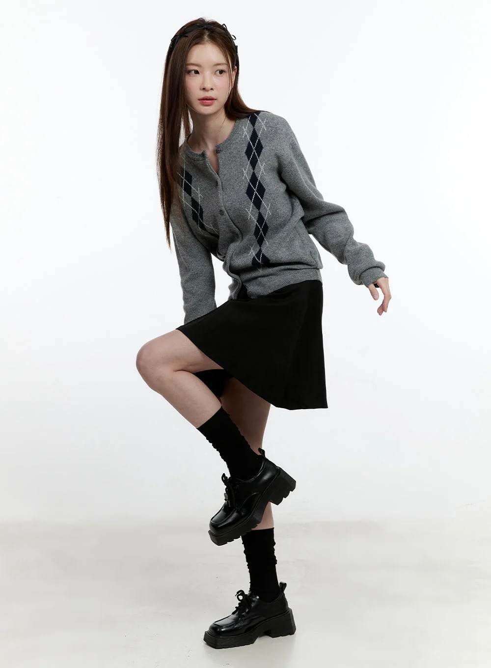 Cashmere-Blend Argyle Buttoned Cardigan CM521 - Image 3