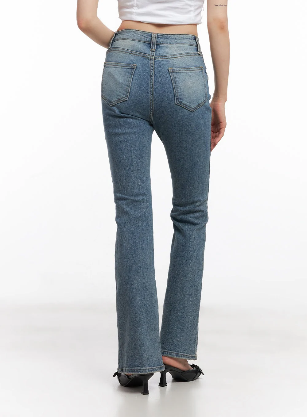 Cassy Slim Washed Flared Jeans CY512 - Image 7