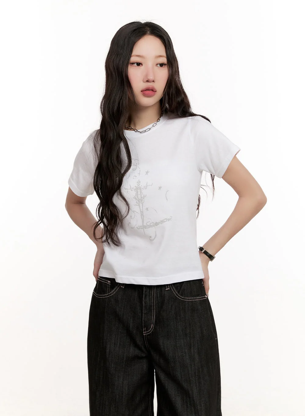 Casual Graphic Crop Tee CM510 - Image 9