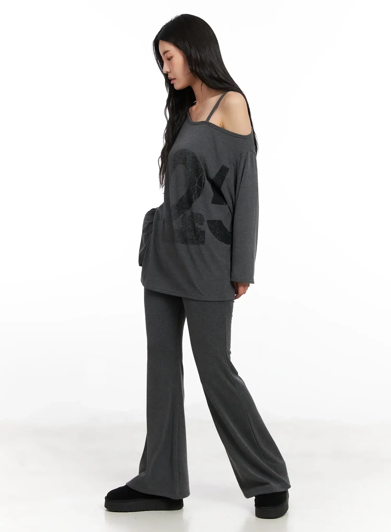 Casual Graphic Long Sleeve Off-Shoulder Top IN528 - Image 9