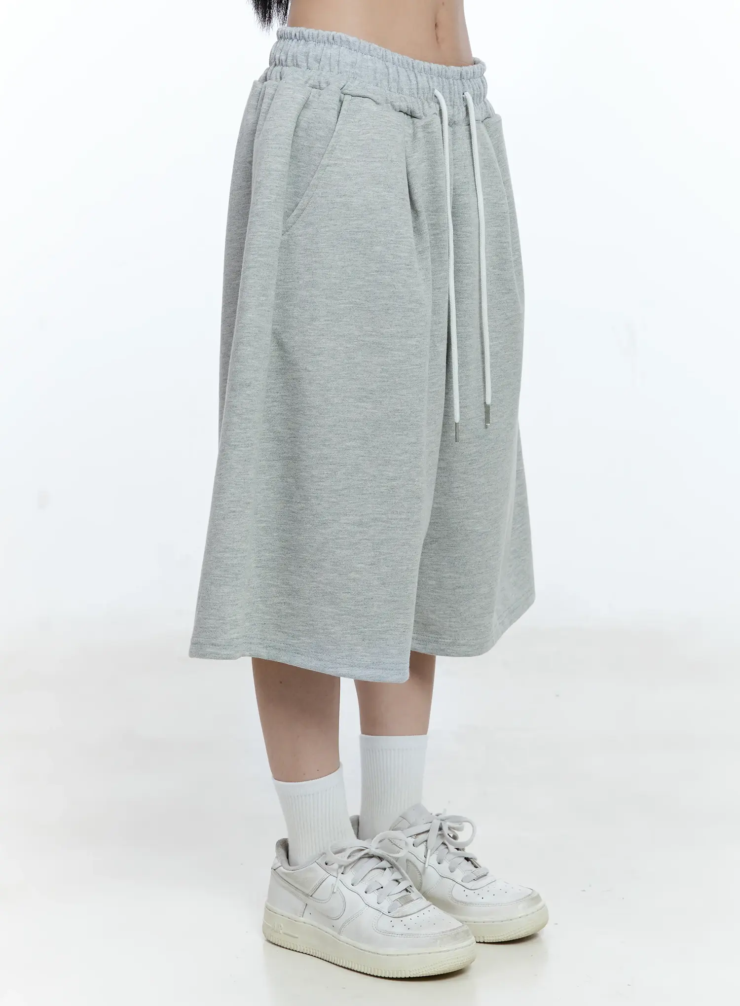 Casual Wide-Leg Bermuda Sweatshorts CG513 - Image 9