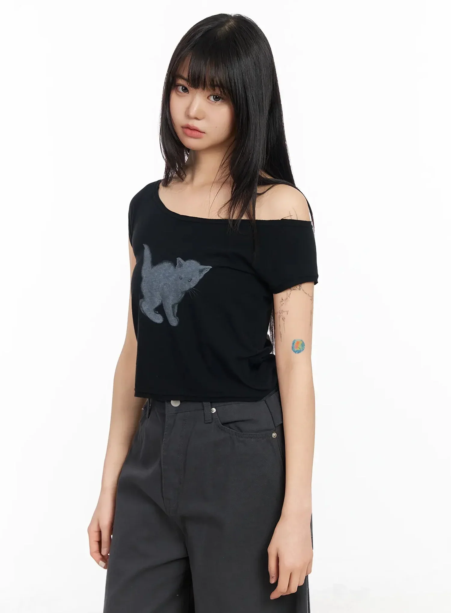 Cat Graphic Off-Shoulder Crop Top IA523 - Image 13