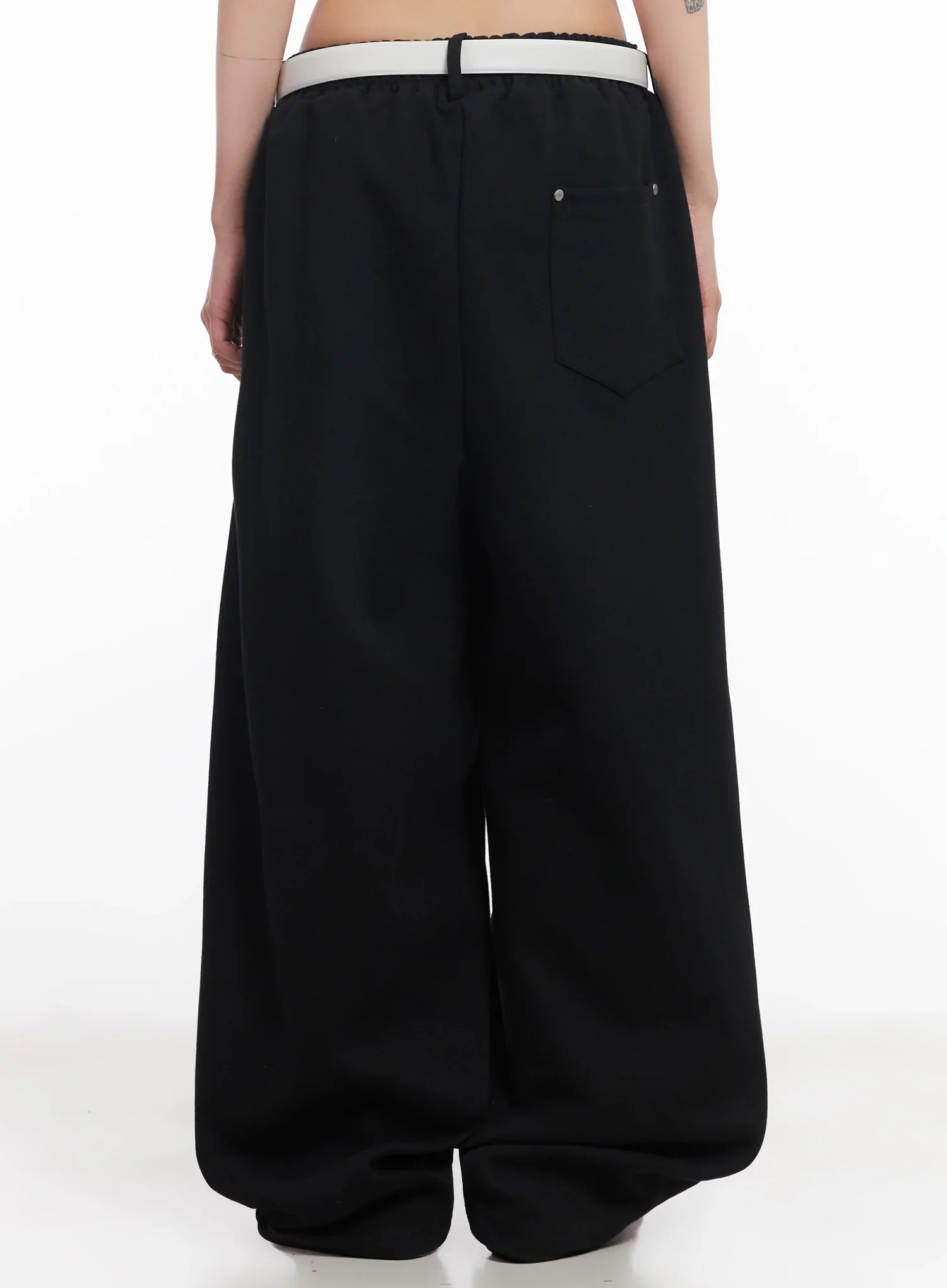 Chaeryeong Belted Wide-Leg Sweatpants IC503 - Image 13