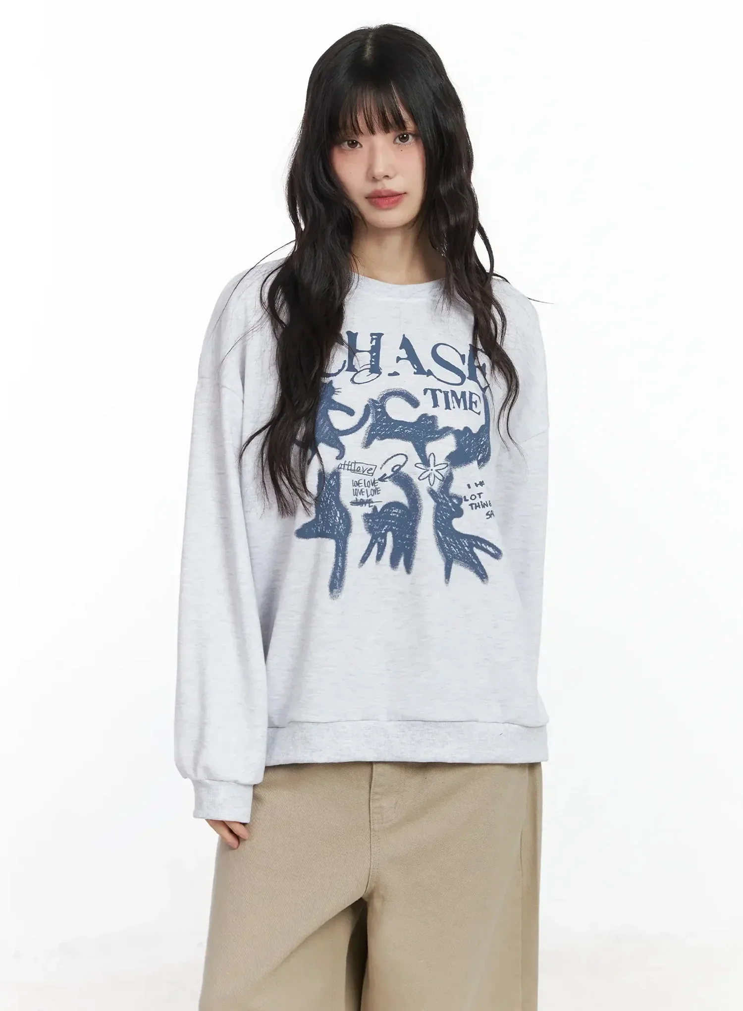 Chase Time Graphic Sweatshirt F516 - Image 2