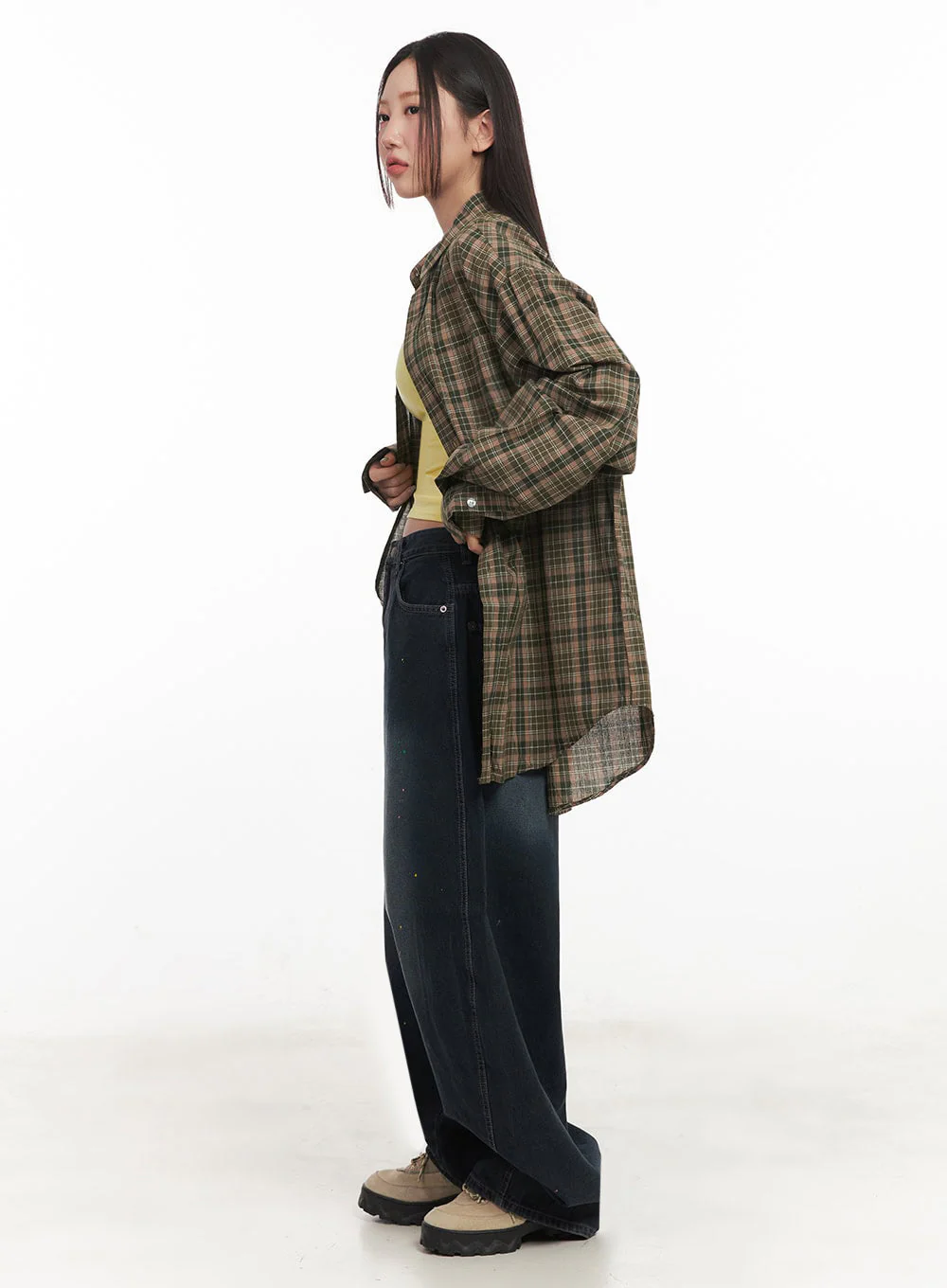Checkered Oversize Collared T-Shirt IM525 - Image 9