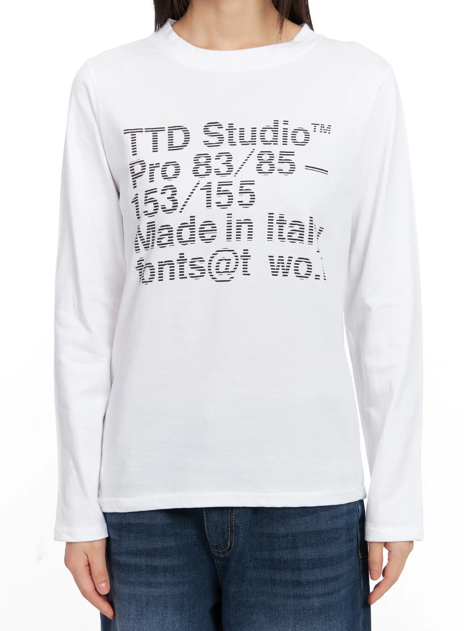 Chic Lettering Long Sleeve Tee CN521 - Image 7