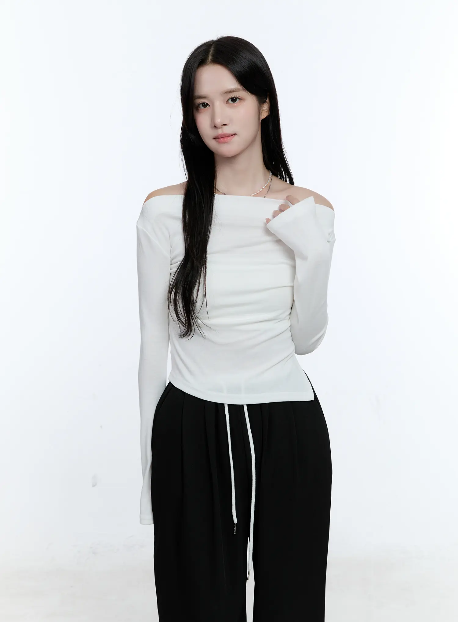 Chic Off-Shoulder Long-Sleeve Top CG512 - Image 10