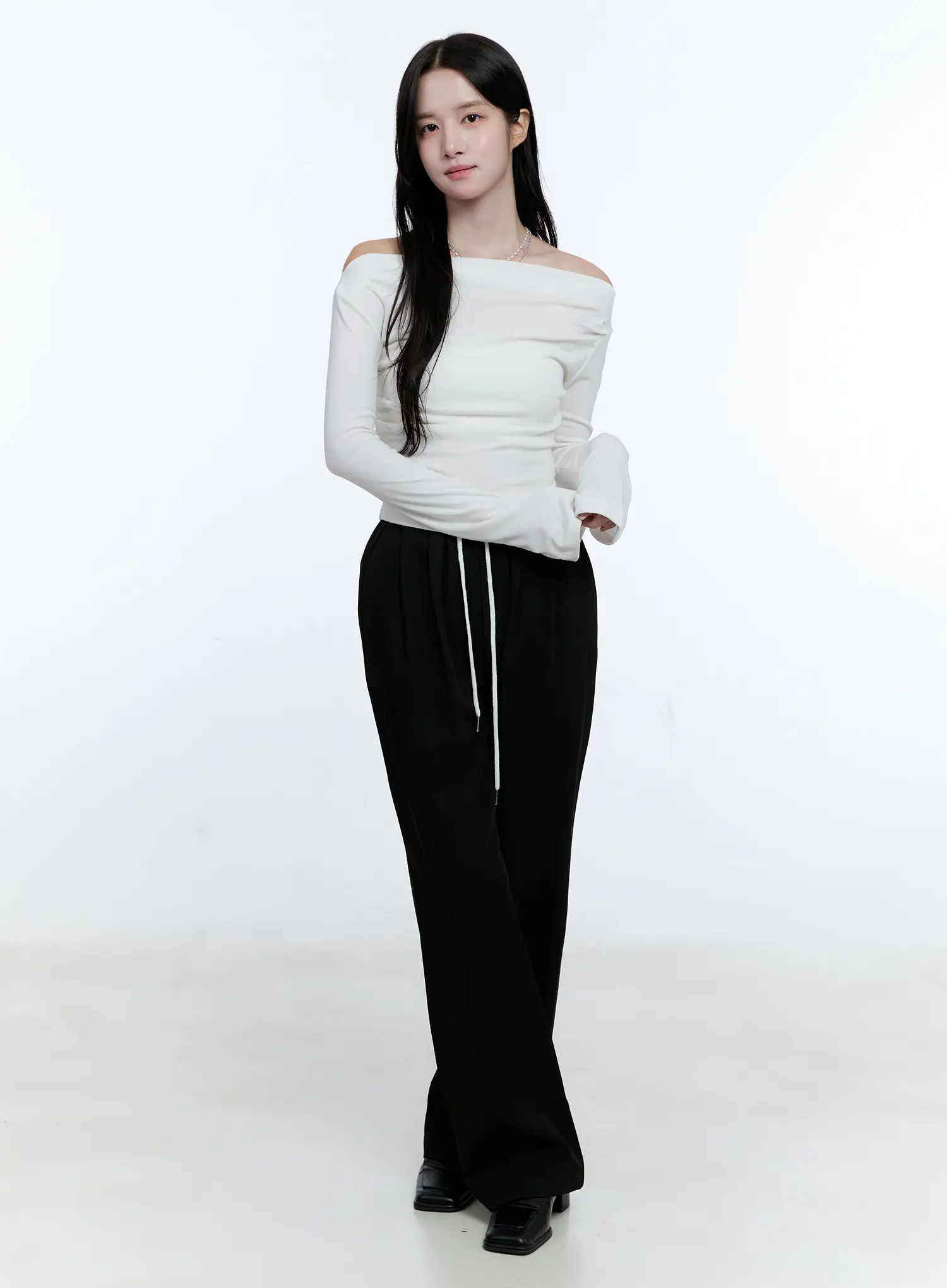 Chic Off-Shoulder Long-Sleeve Top CG512 - Image 3