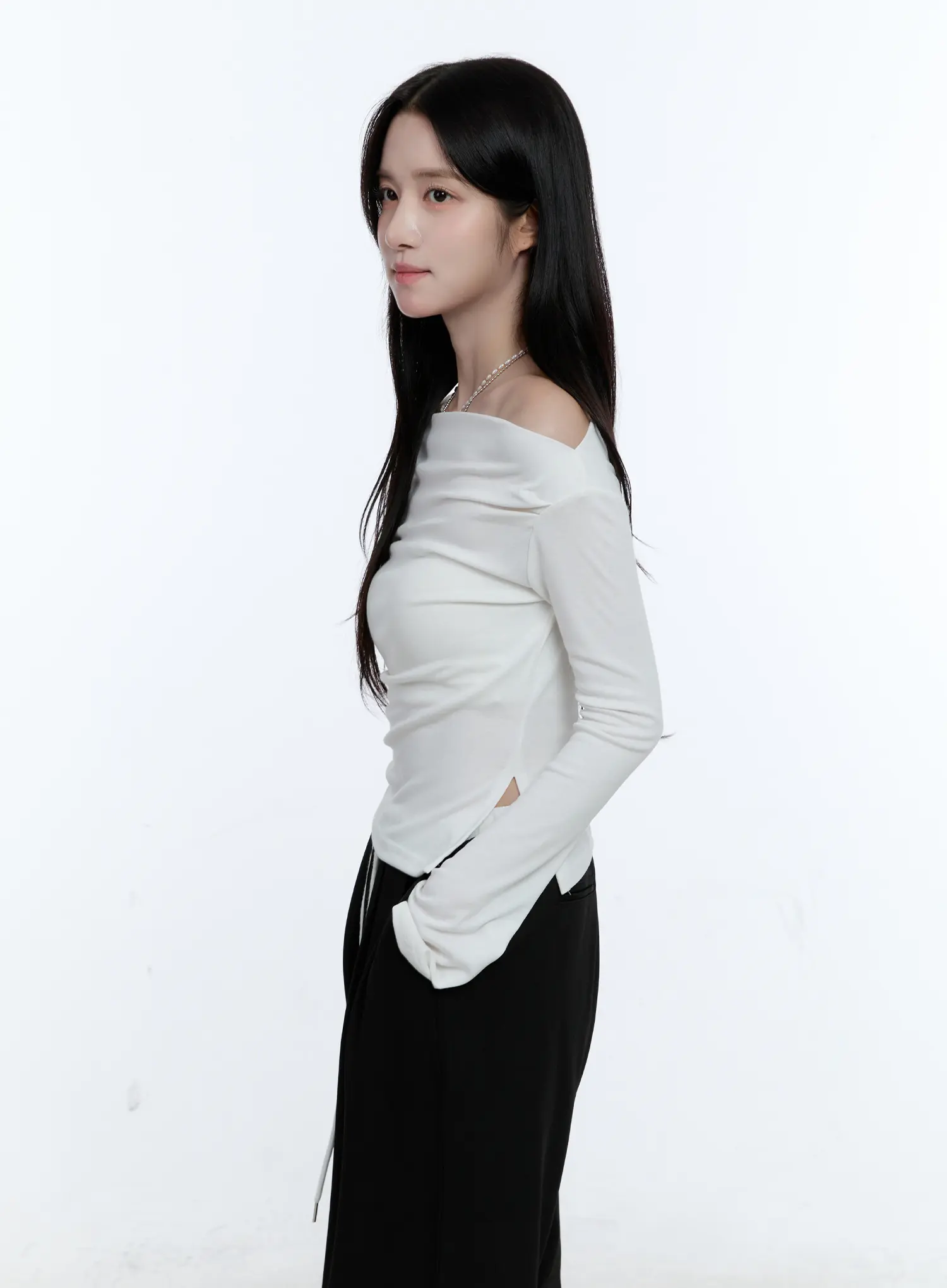 Chic Off-Shoulder Long-Sleeve Top CG512 - Image 6