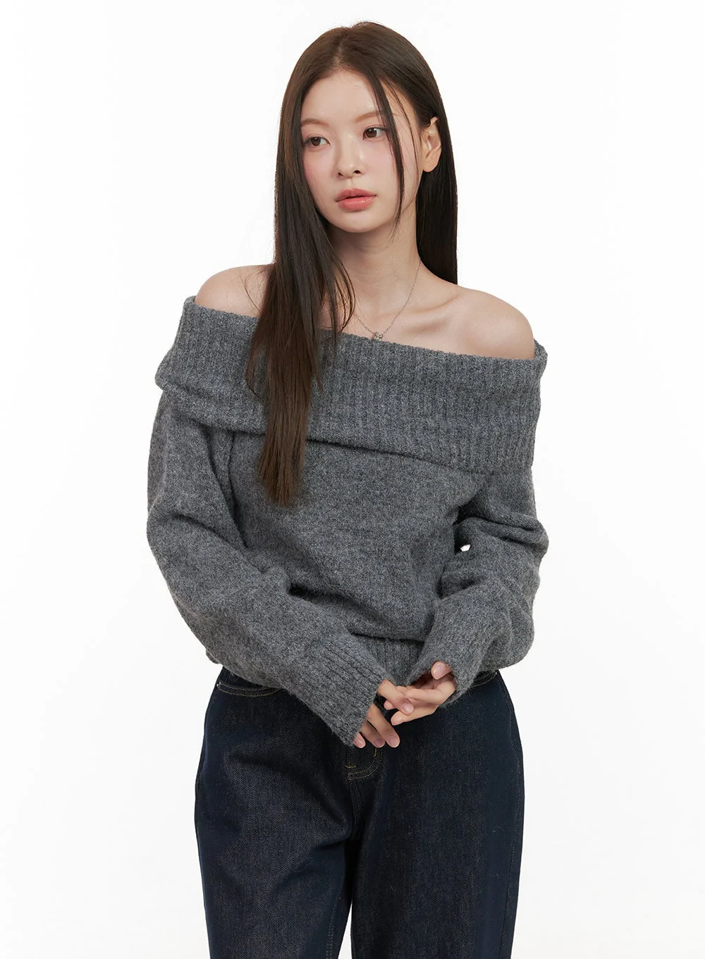 Chic Off-Shoulder Sweater OD412 - Image 10