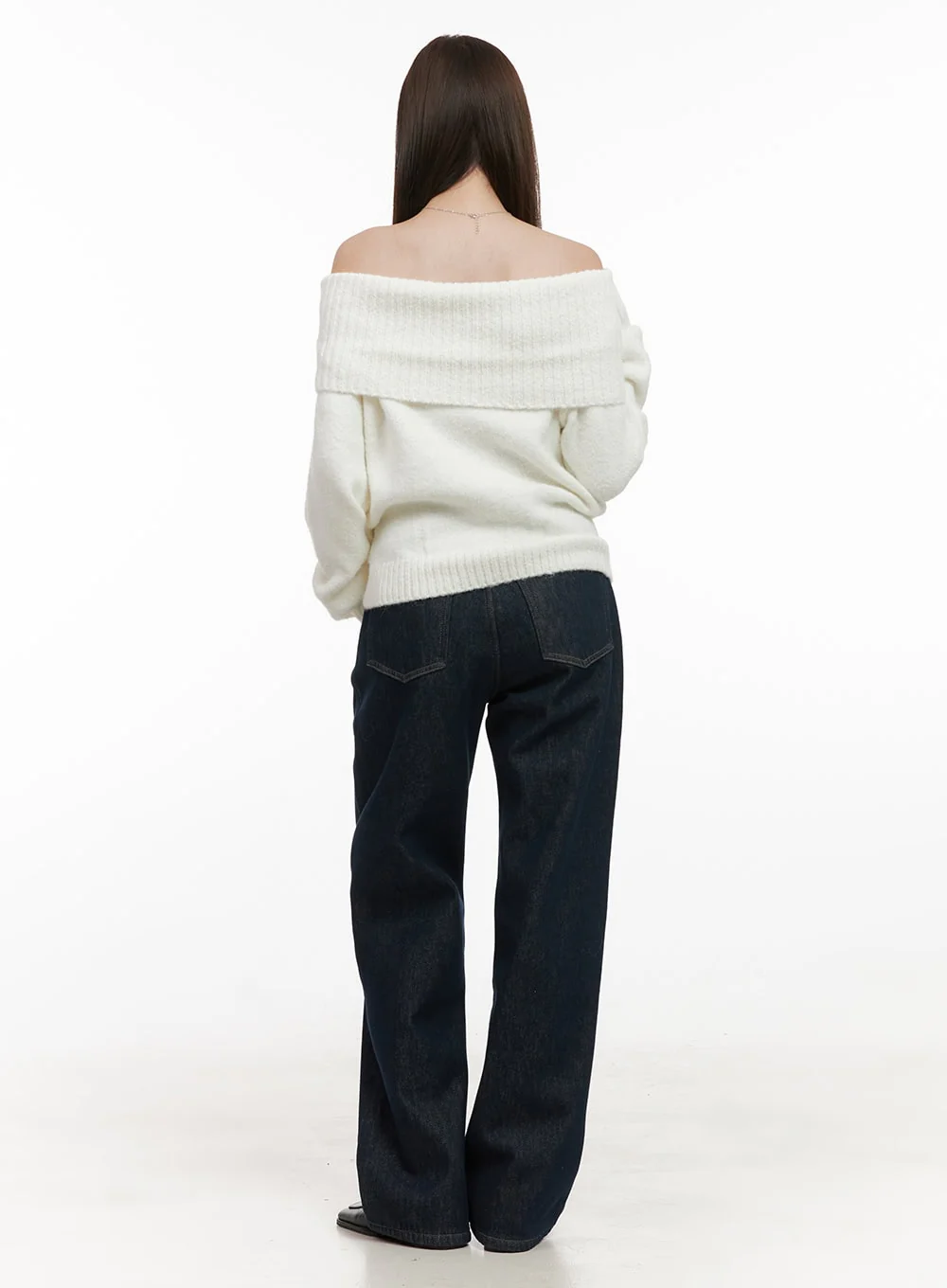 Chic Off-Shoulder Sweater OD412 - Image 4