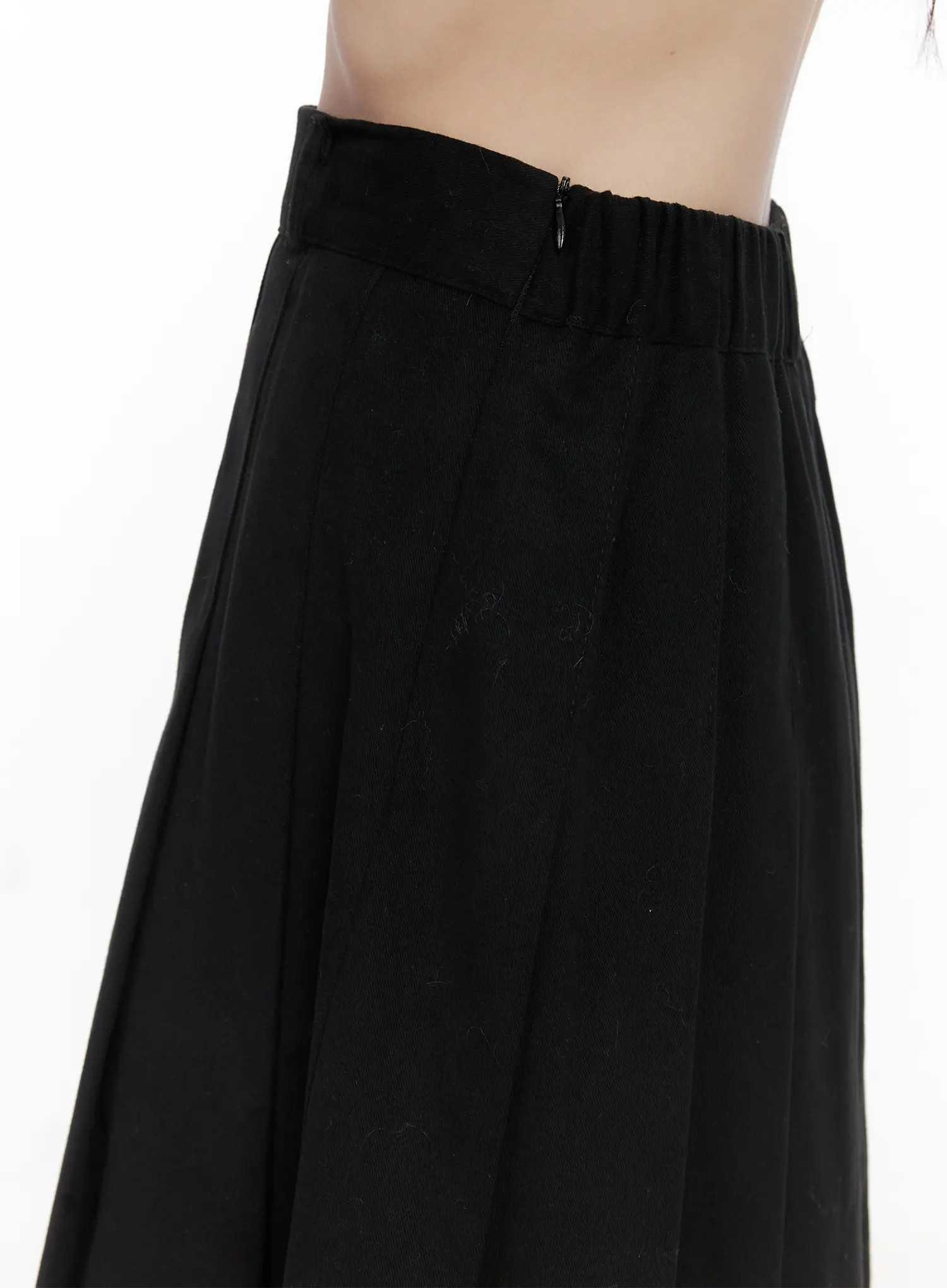 Classic Pleated Mini Skirt CN511 - Image 4