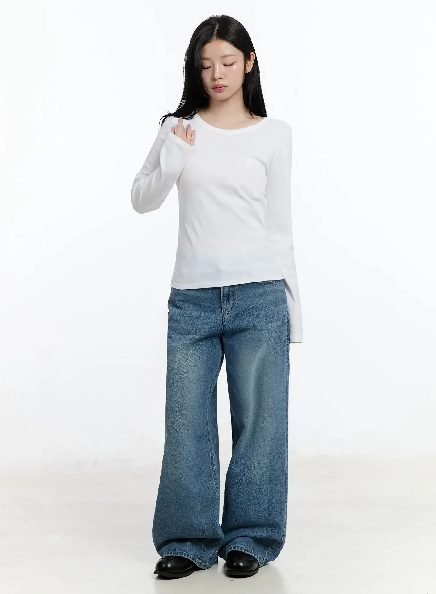 Classic Round Neck Long Sleeve Top IM519 - Image 10