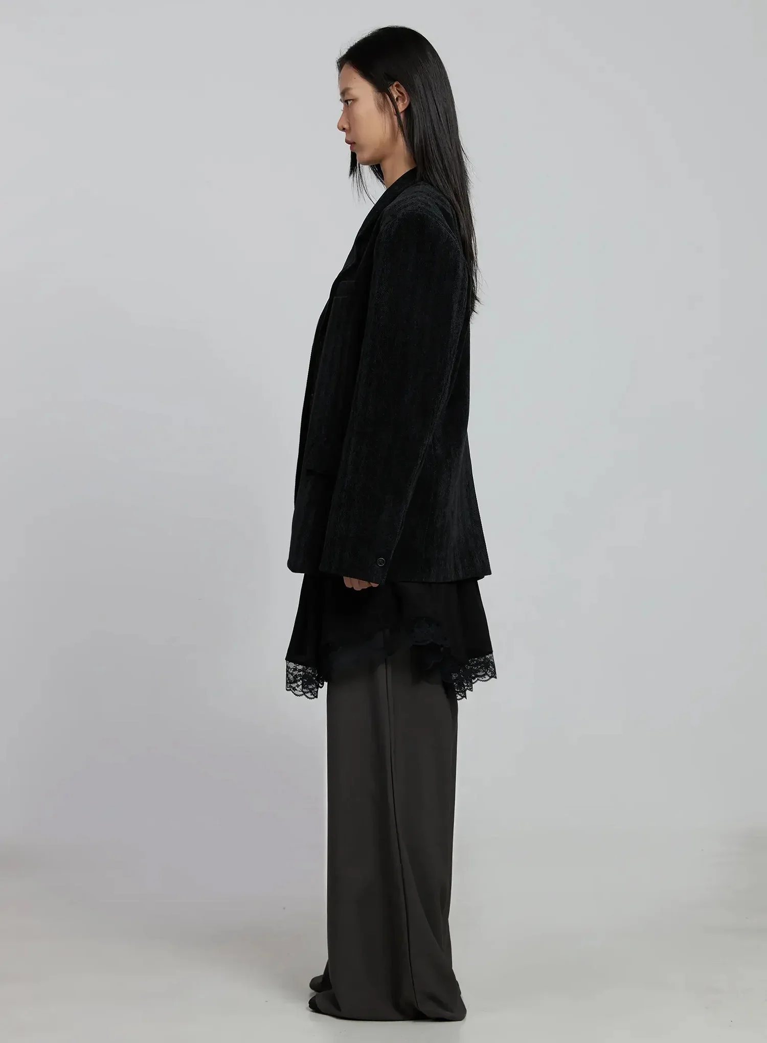 Classic Velvet Oversized Blazer IM520 - Image 10