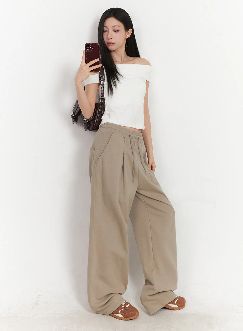 Cotton Pintuck Wide-Fit Sweatpants IY516 - Image 12