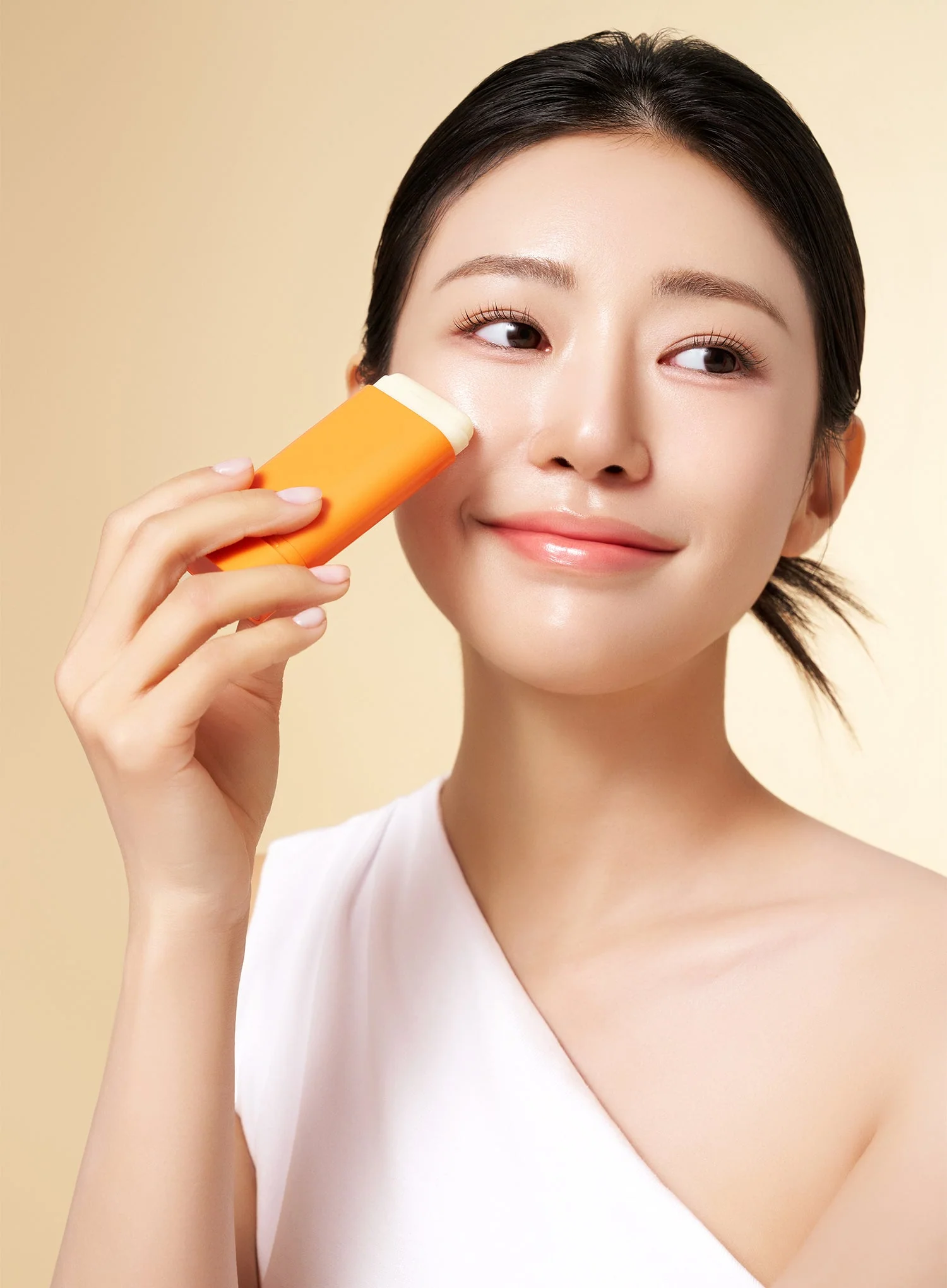 Daily Soft Touch Sunscreen Stick (SPF50+ PA++++) (20g) - Image 5