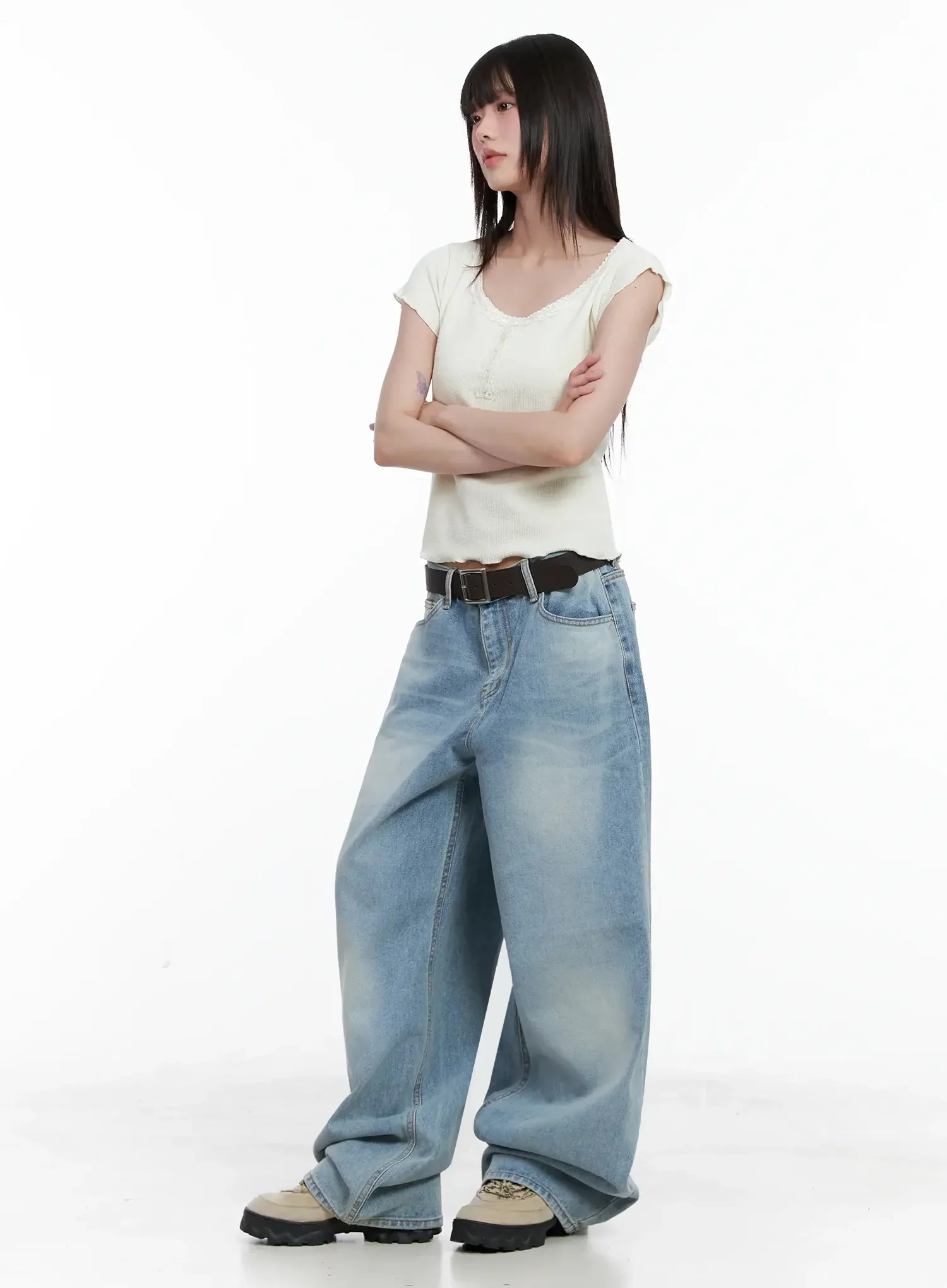 Dain Washed Wide-Leg Jeans IL531 - Image 10